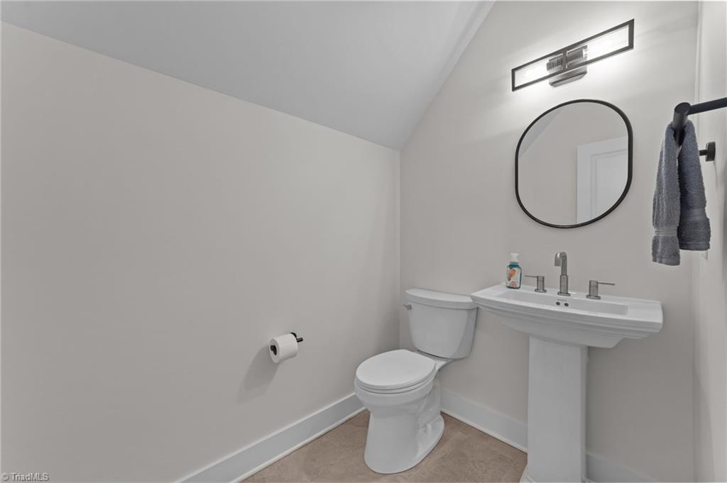 2589 Northmont Lake Drive