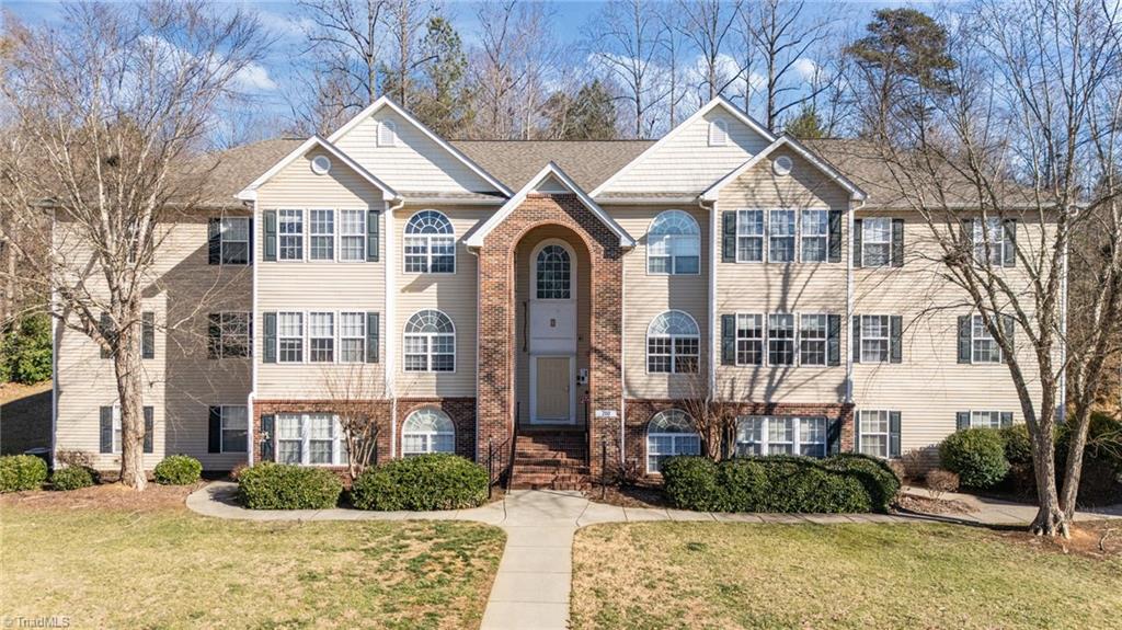 213 Ivy Glen Court, Winston-Salem