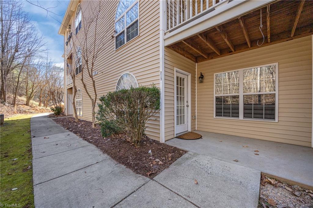 213 Ivy Glen Court, Winston-Salem