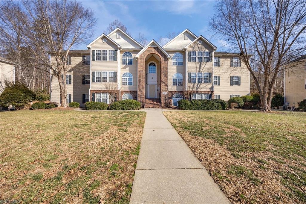213 Ivy Glen Court, Winston-Salem