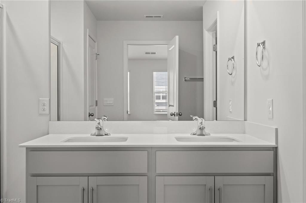 4604 Heatherly Road, Winston-Salem