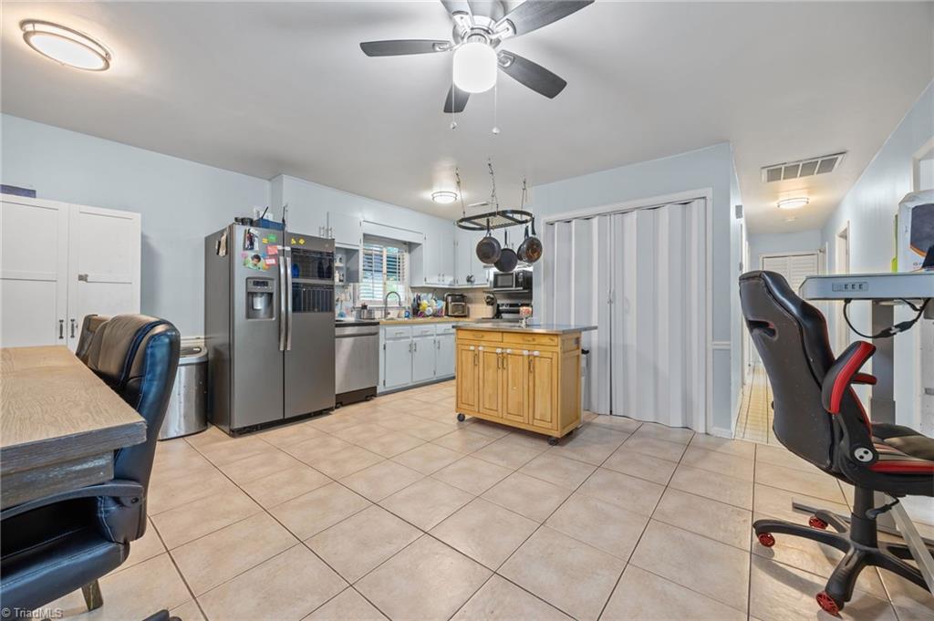 5124 Tall tree Drive, Winston-Salem