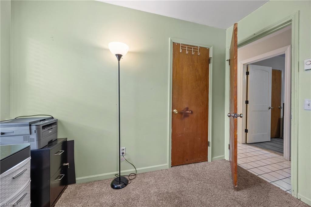 5124 Tall tree Drive, Winston-Salem