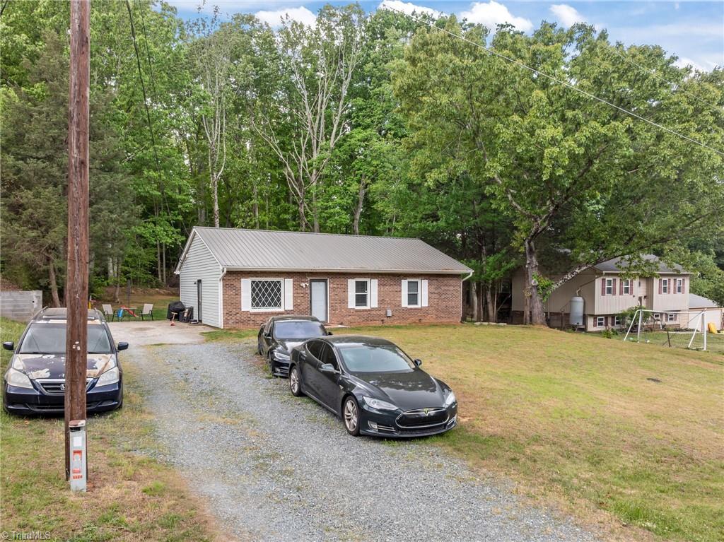 5124 Tall tree Drive, Winston-Salem