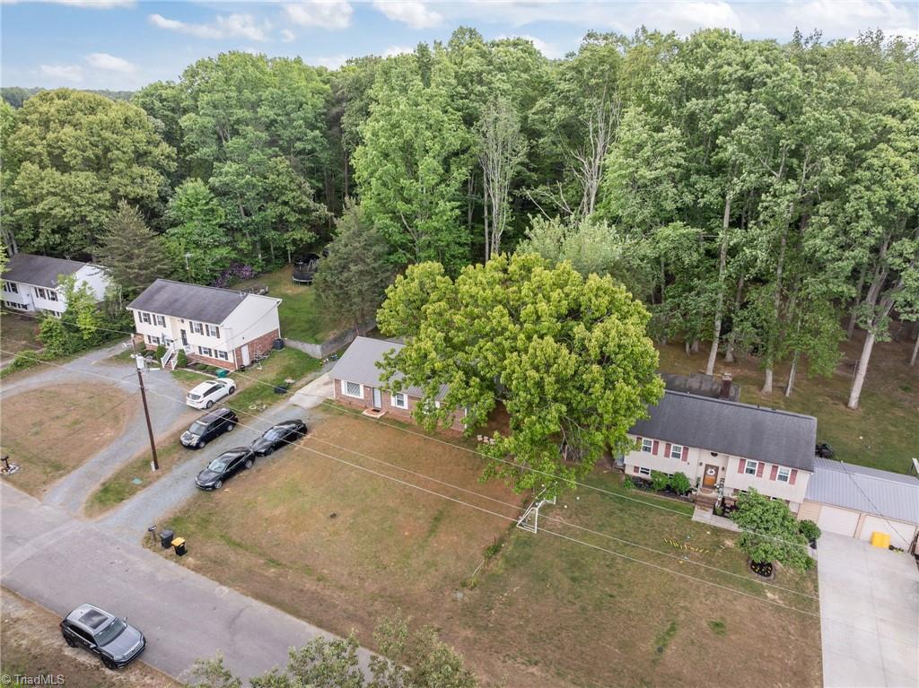 5124 Tall tree Drive, Winston-Salem