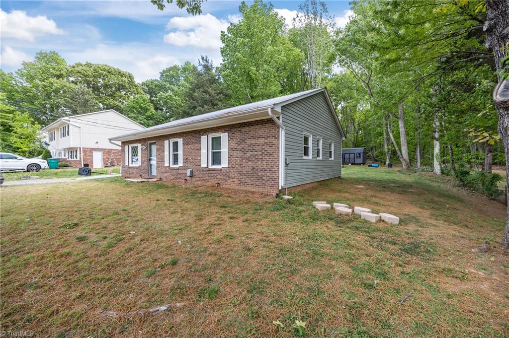 5124 Tall tree Drive, Winston-Salem