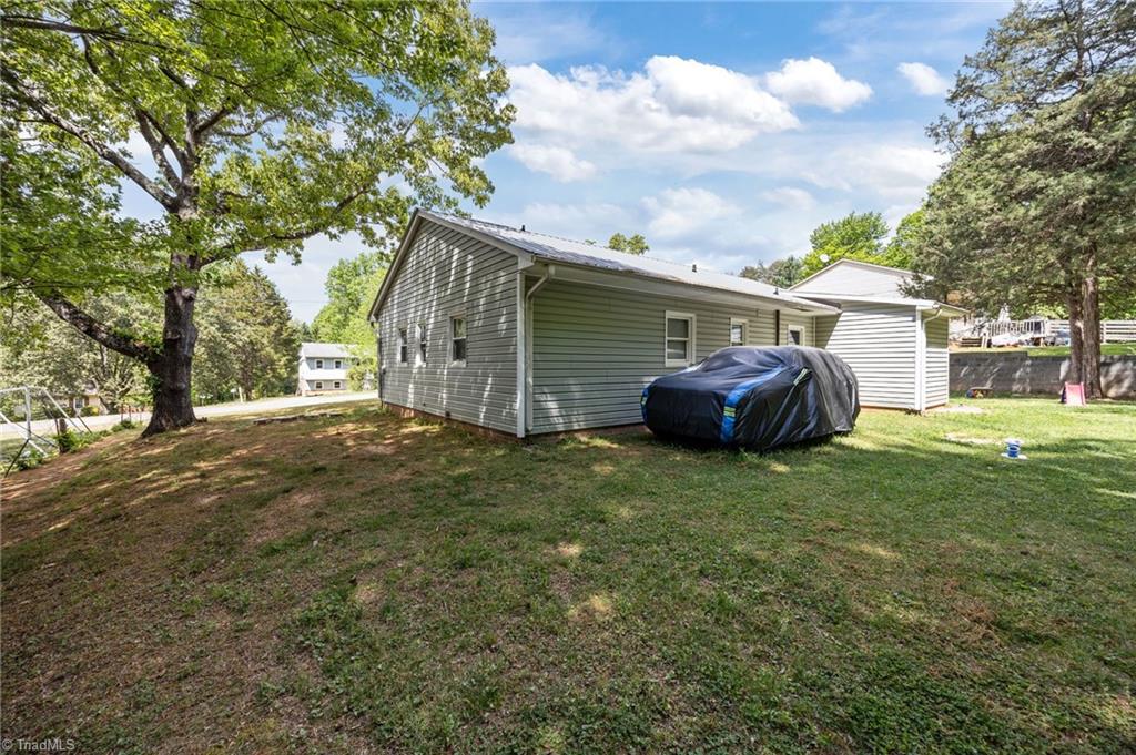 5124 Tall tree Drive, Winston-Salem