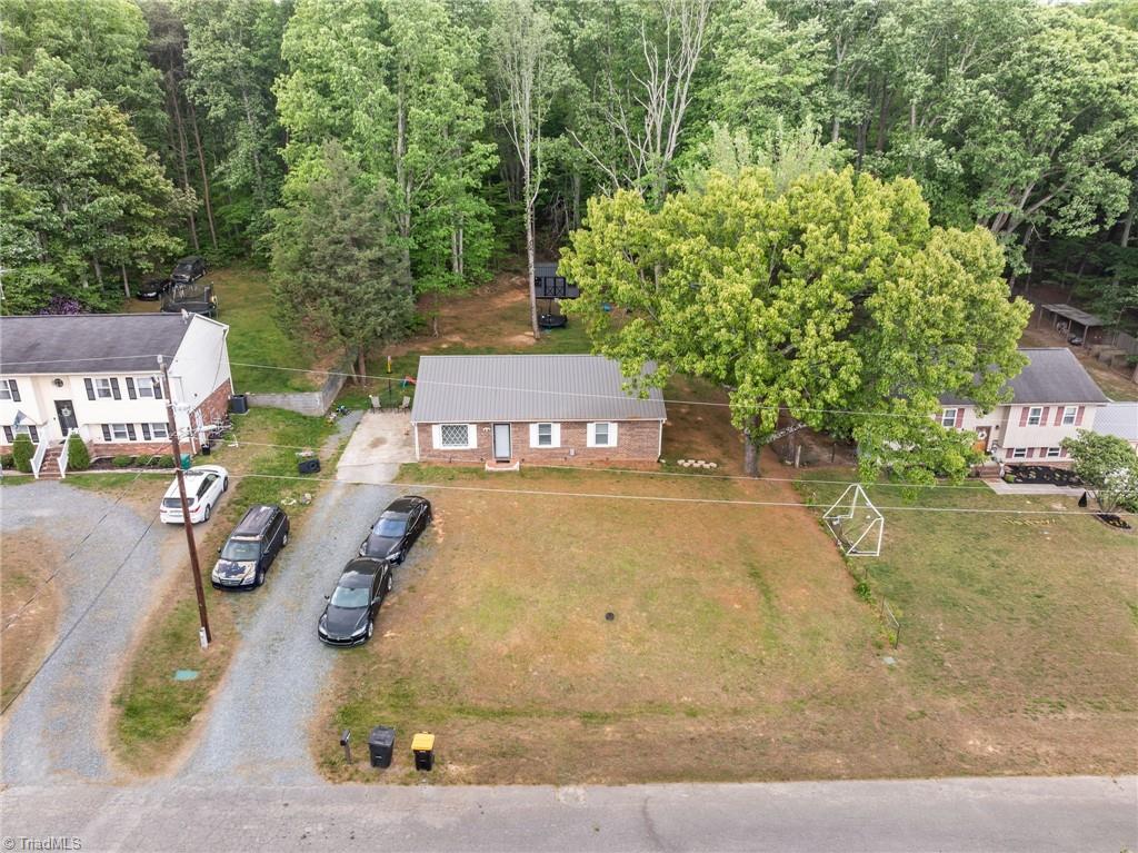 5124 Tall tree Drive, Winston-Salem