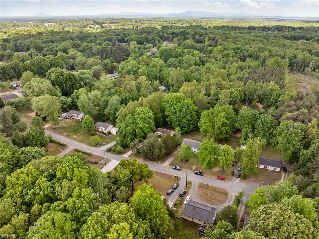 5124 Tall tree Drive, Winston-Salem