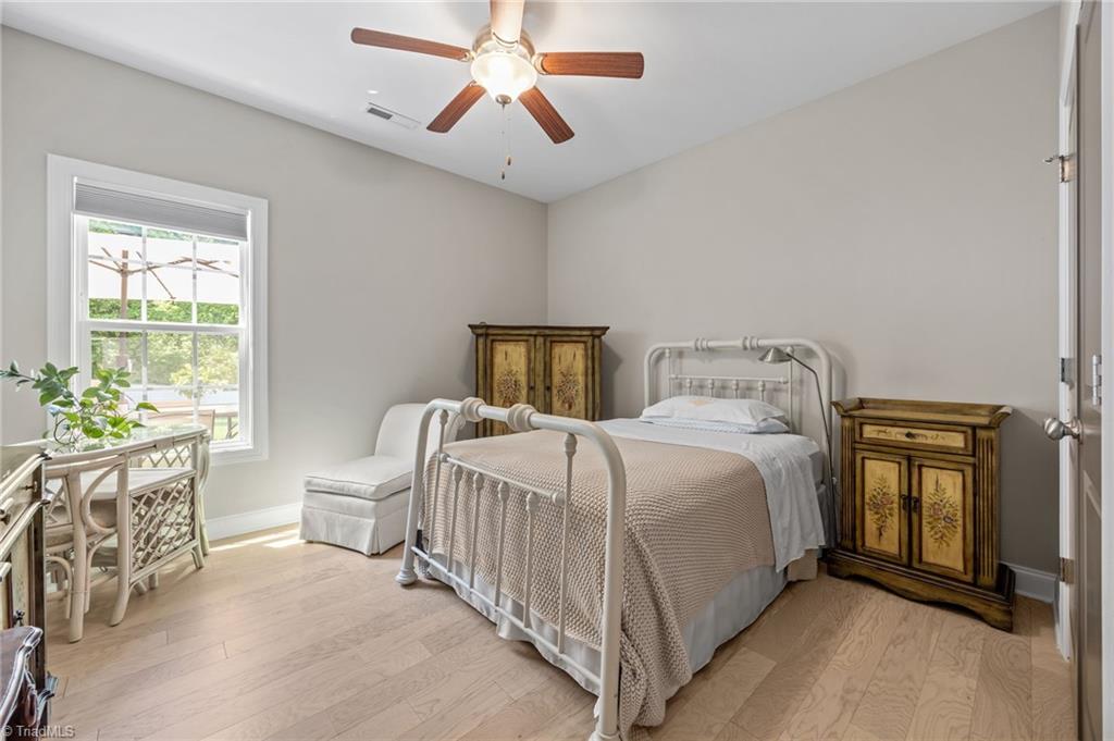 420 Burkes Crossing Drive, Winston-Salem