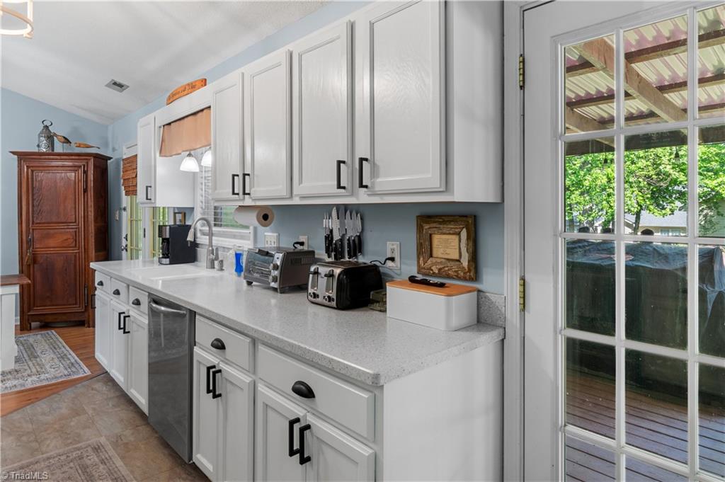3675 Signet Drive, Winston-Salem
