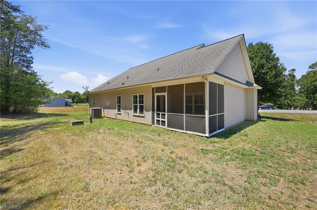 2100 Waterford Pointe Road