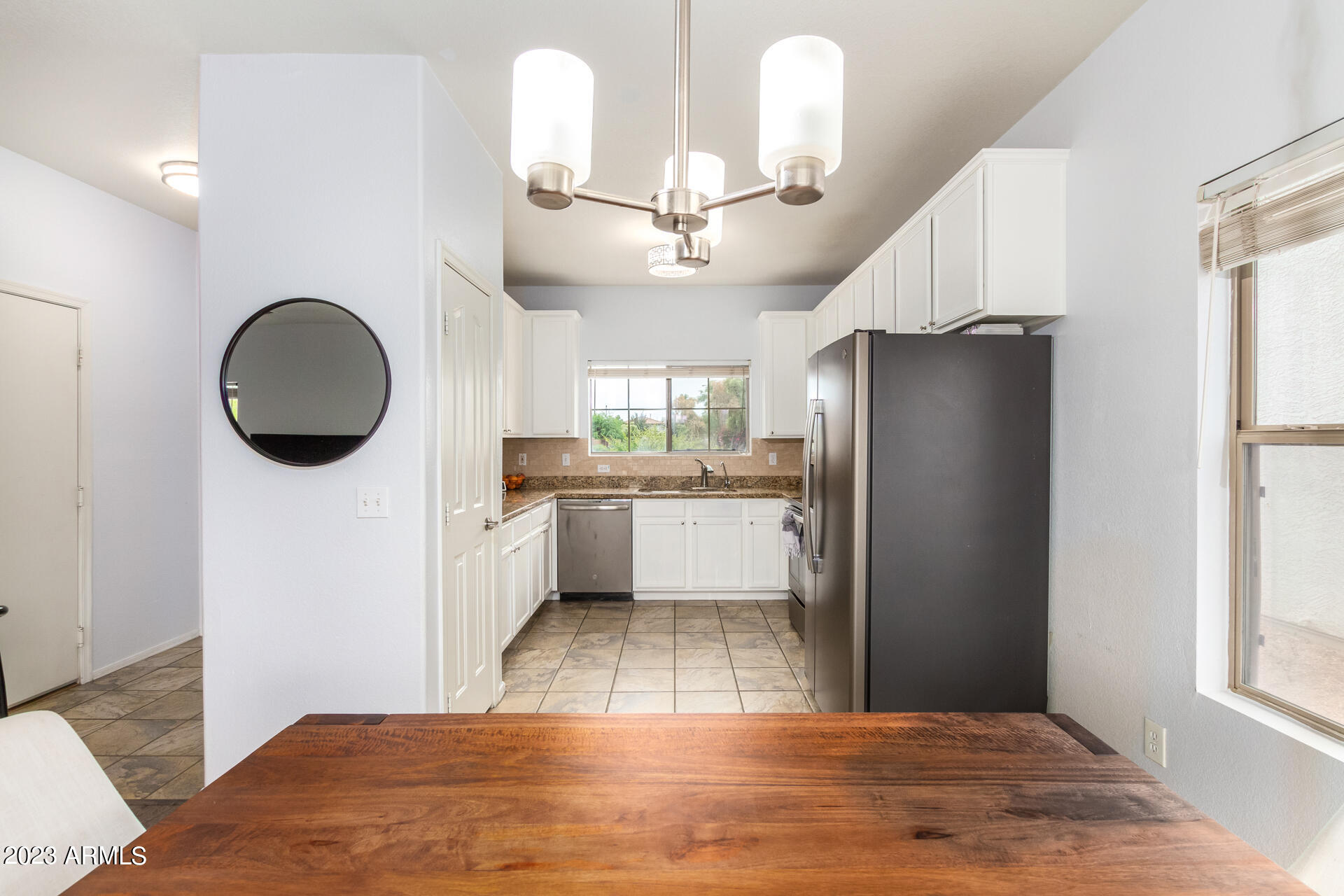 1248 E CLIFTON Avenue