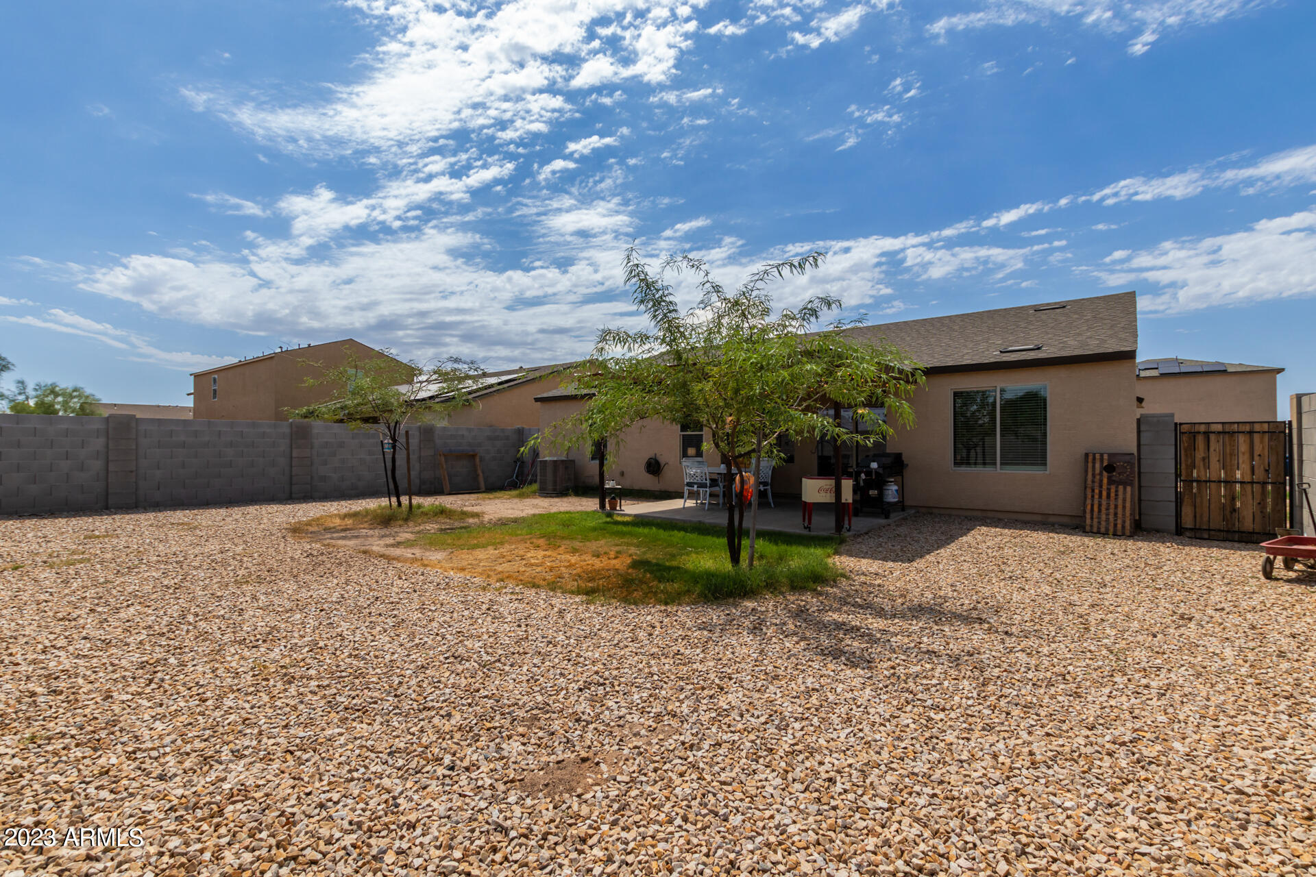 193 N MULBERRY Street