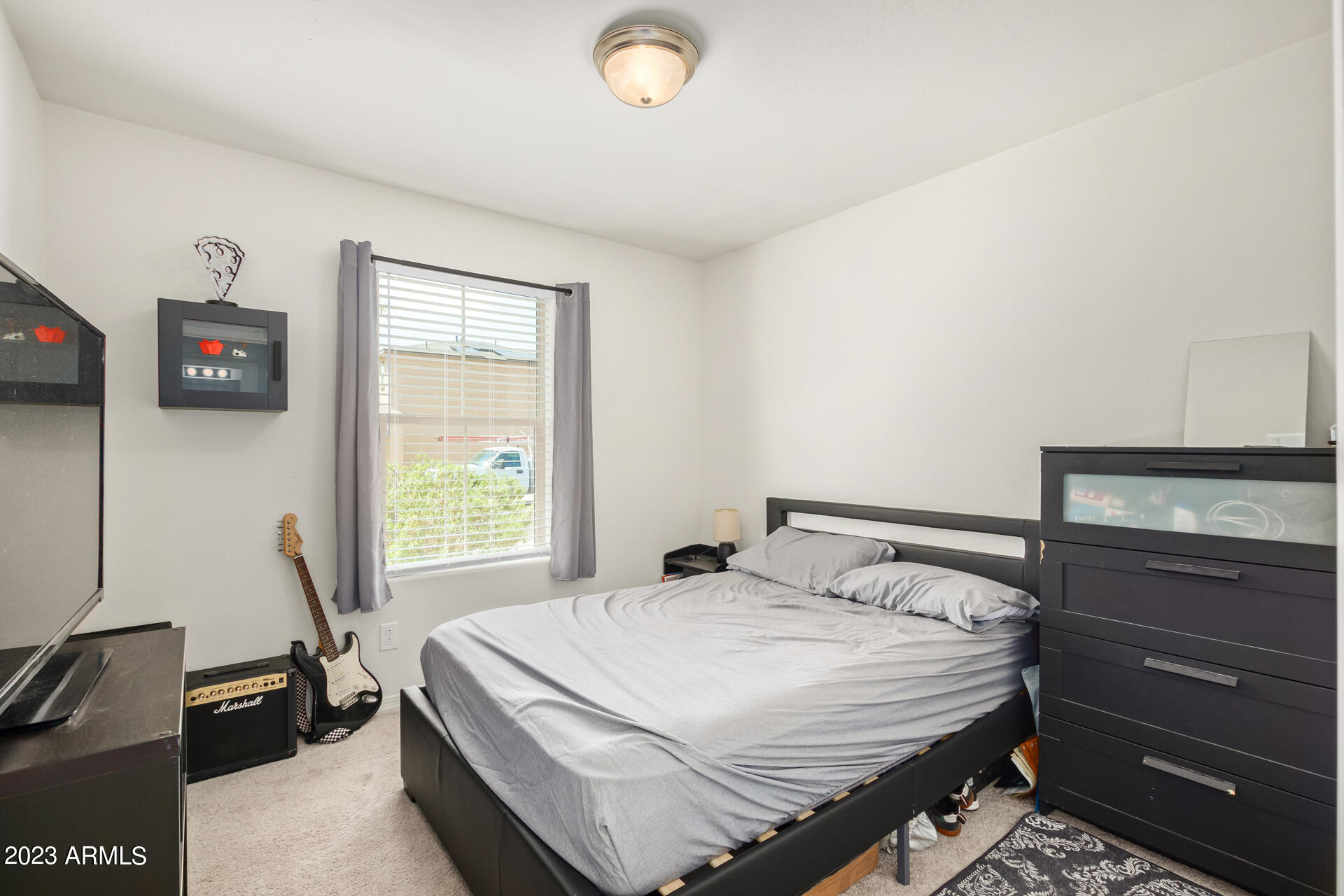 193 N MULBERRY Street