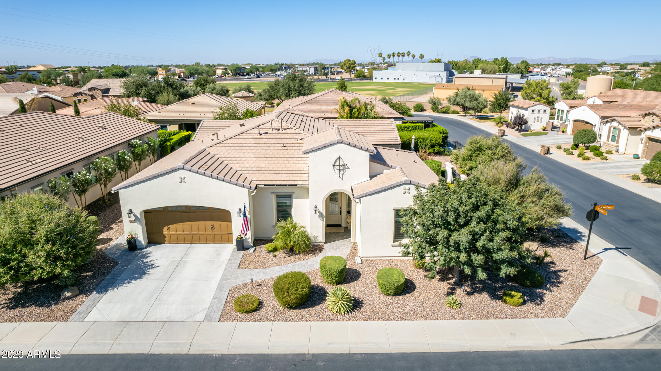 36890 N STONEWARE Drive