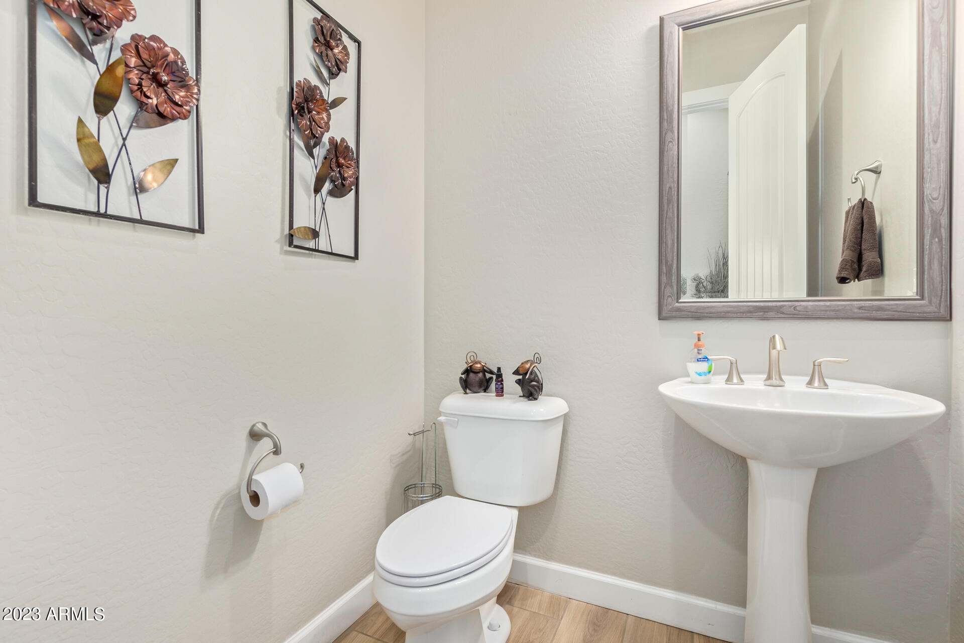 36890 N STONEWARE Drive