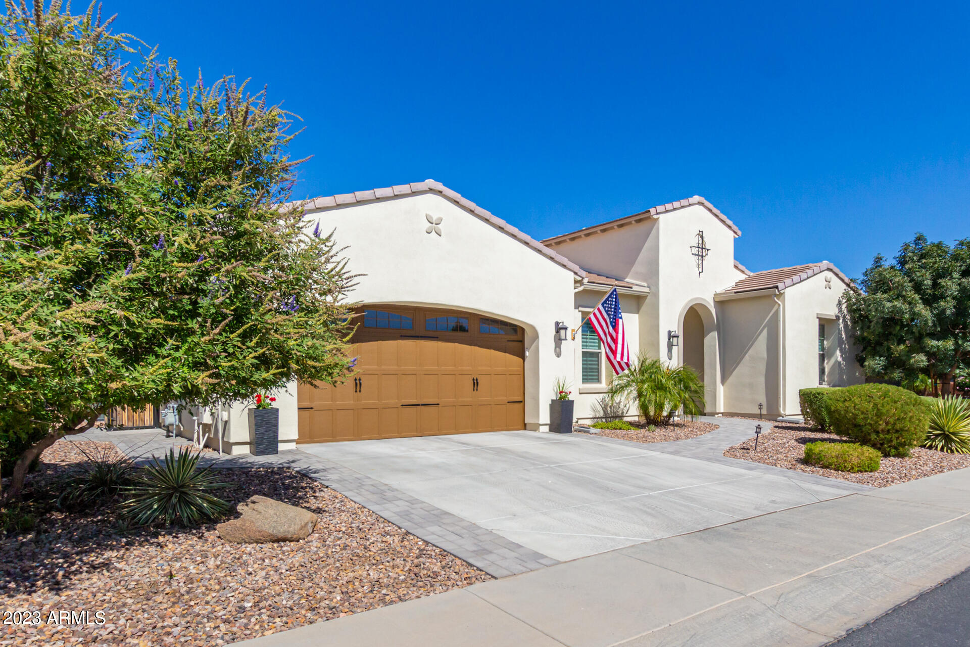 36890 N STONEWARE Drive