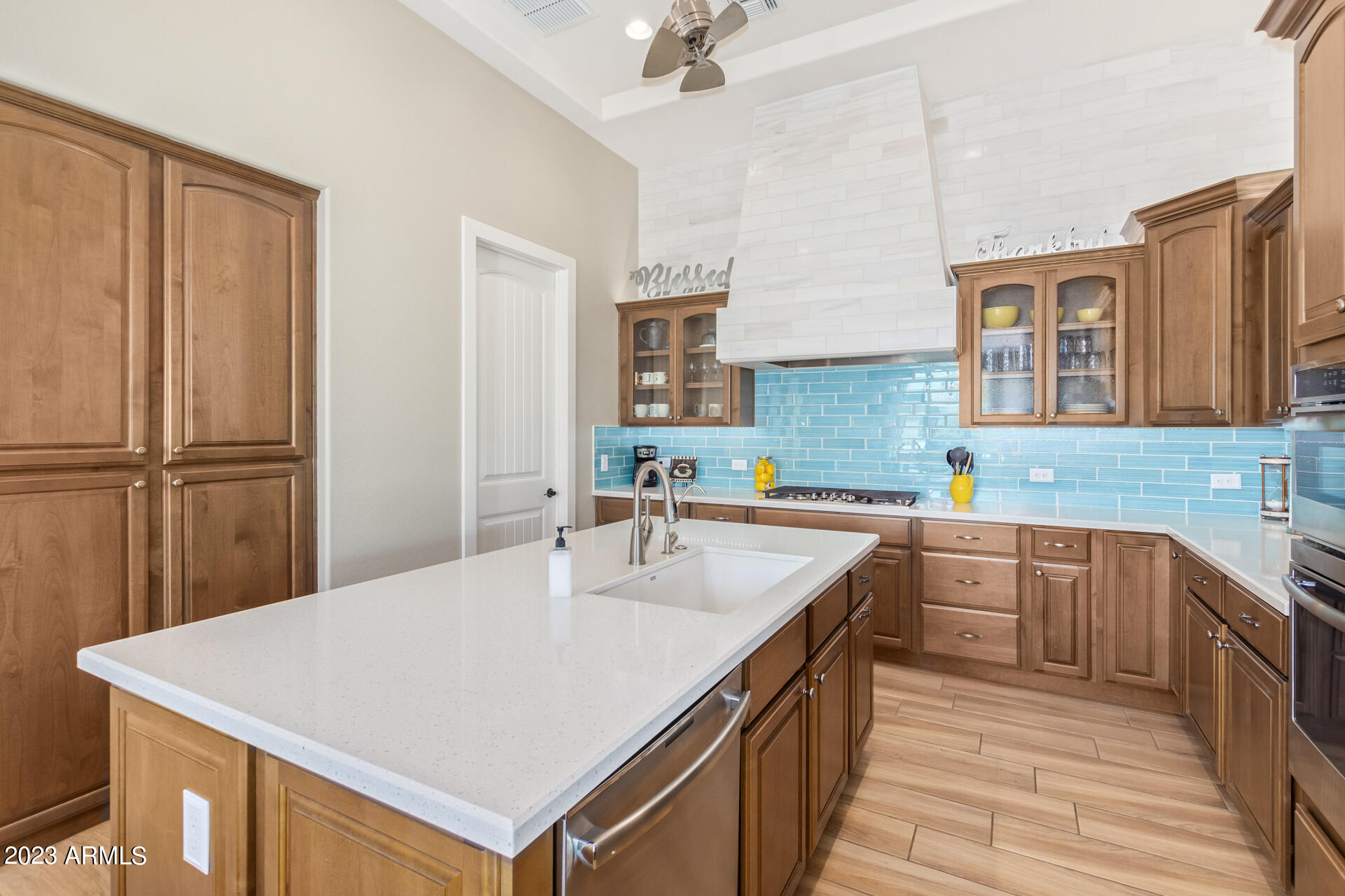 36890 N STONEWARE Drive