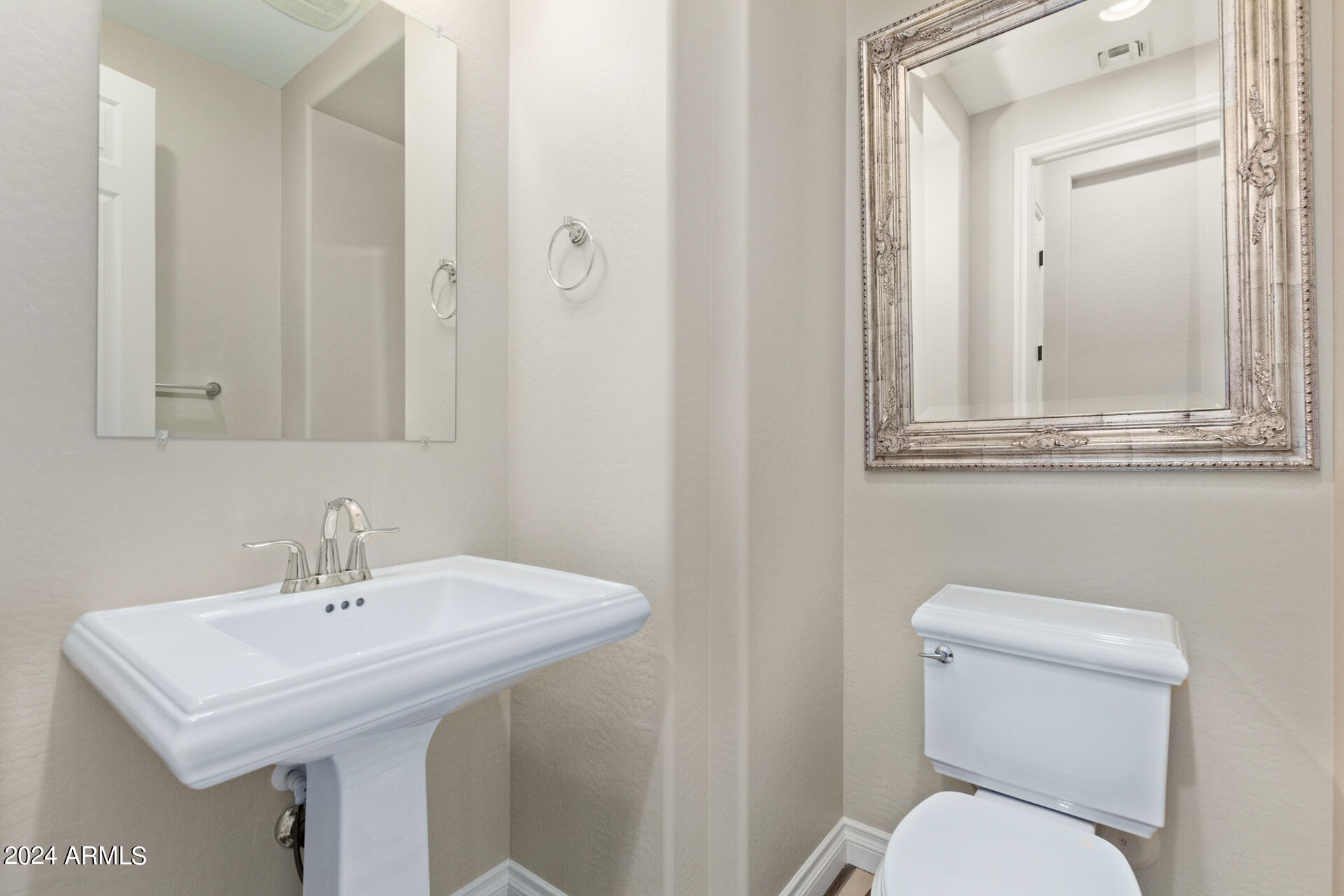 266 E LADDOOS Avenue