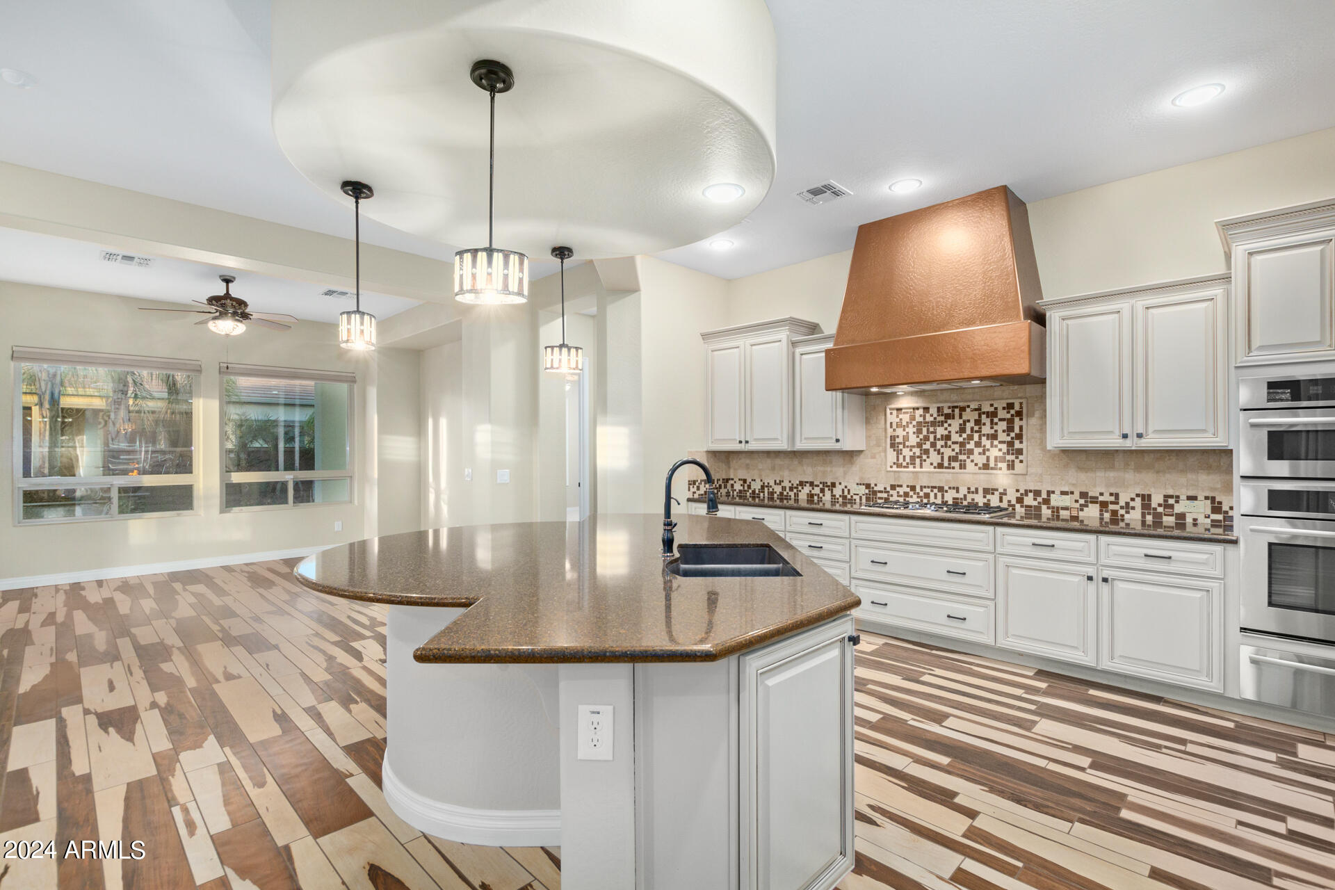 266 E LADDOOS Avenue