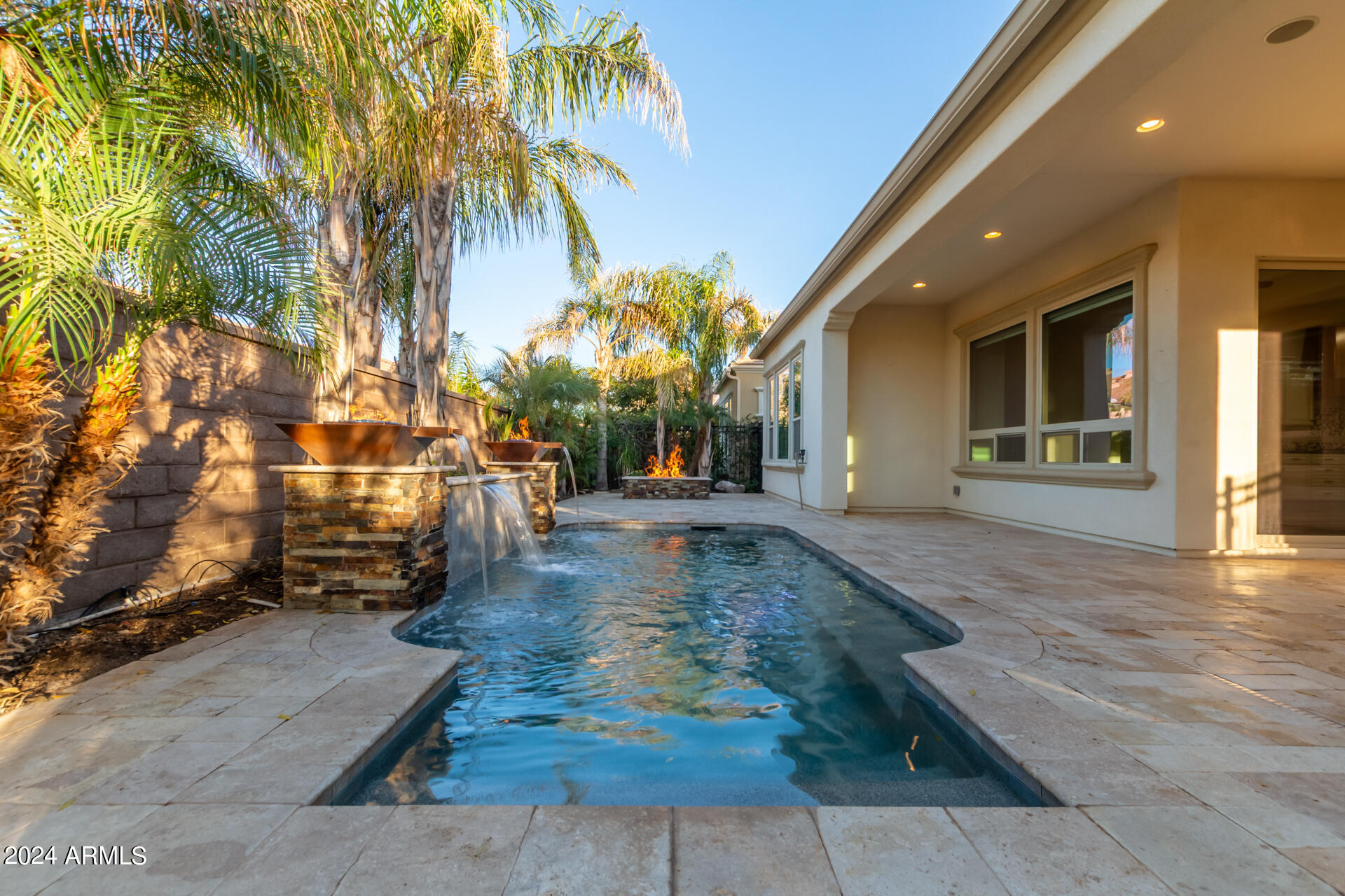 266 E LADDOOS Avenue