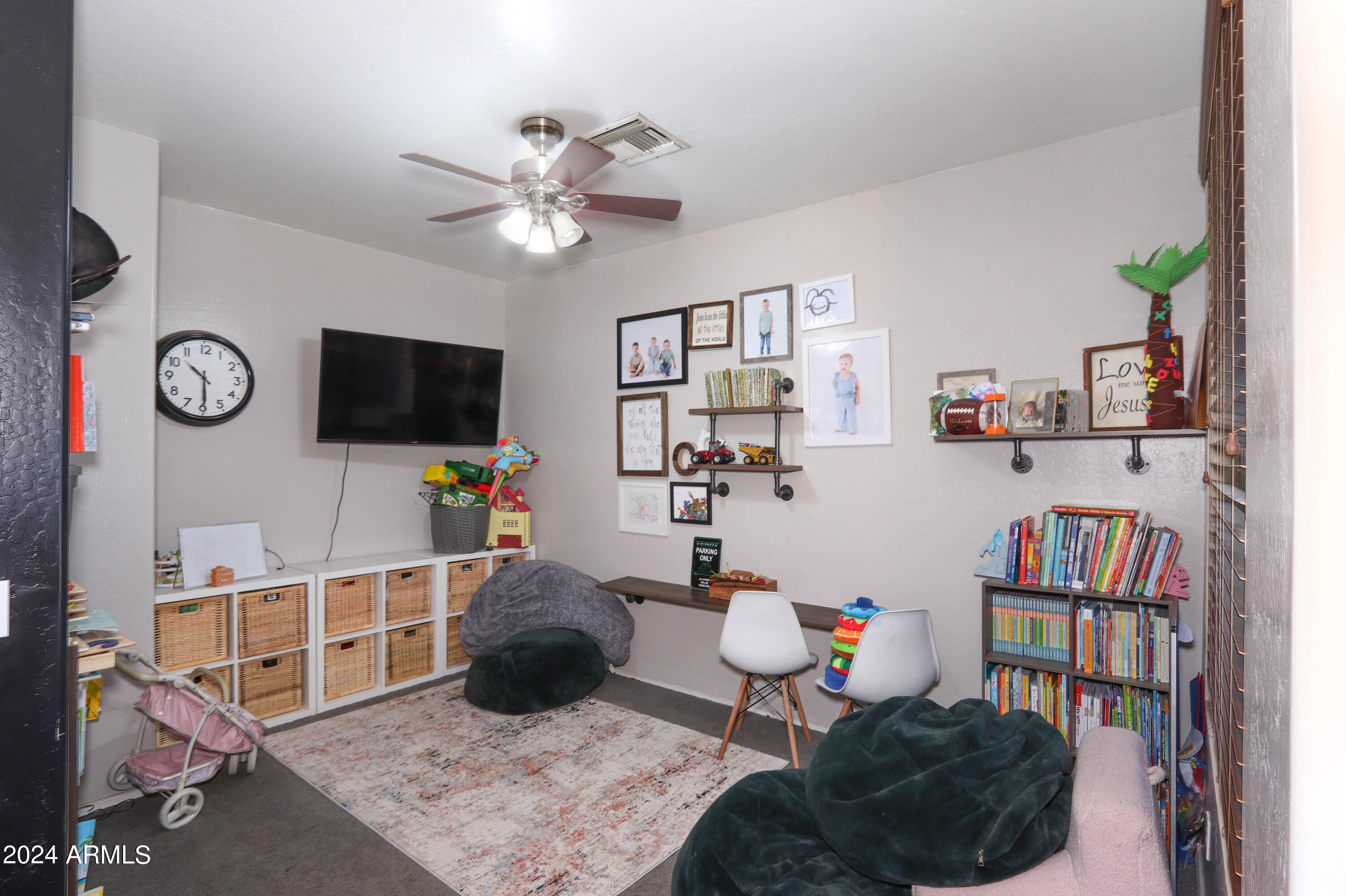 1280 N Elizabeth Court