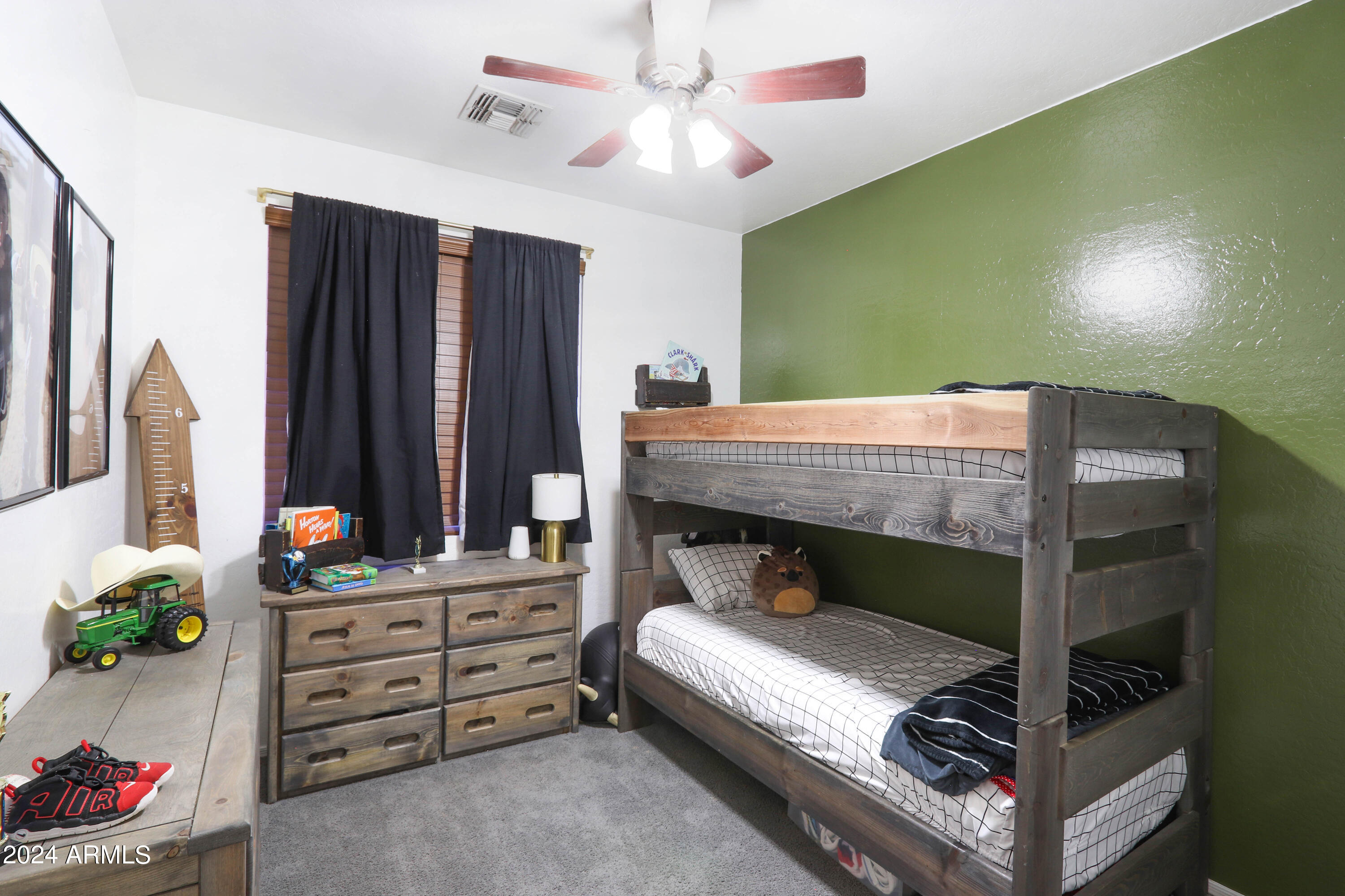 1280 N Elizabeth Court