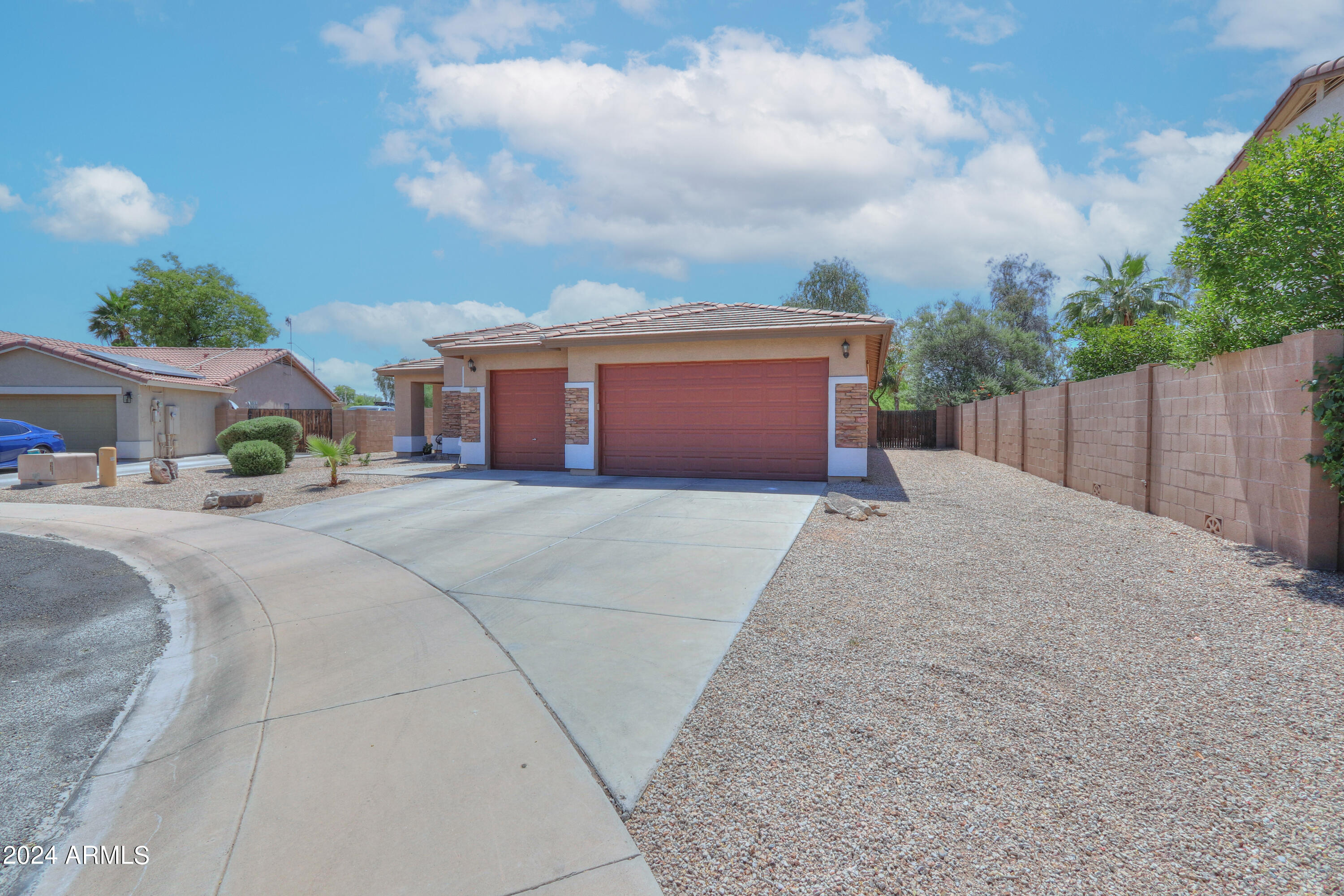 1280 N Elizabeth Court