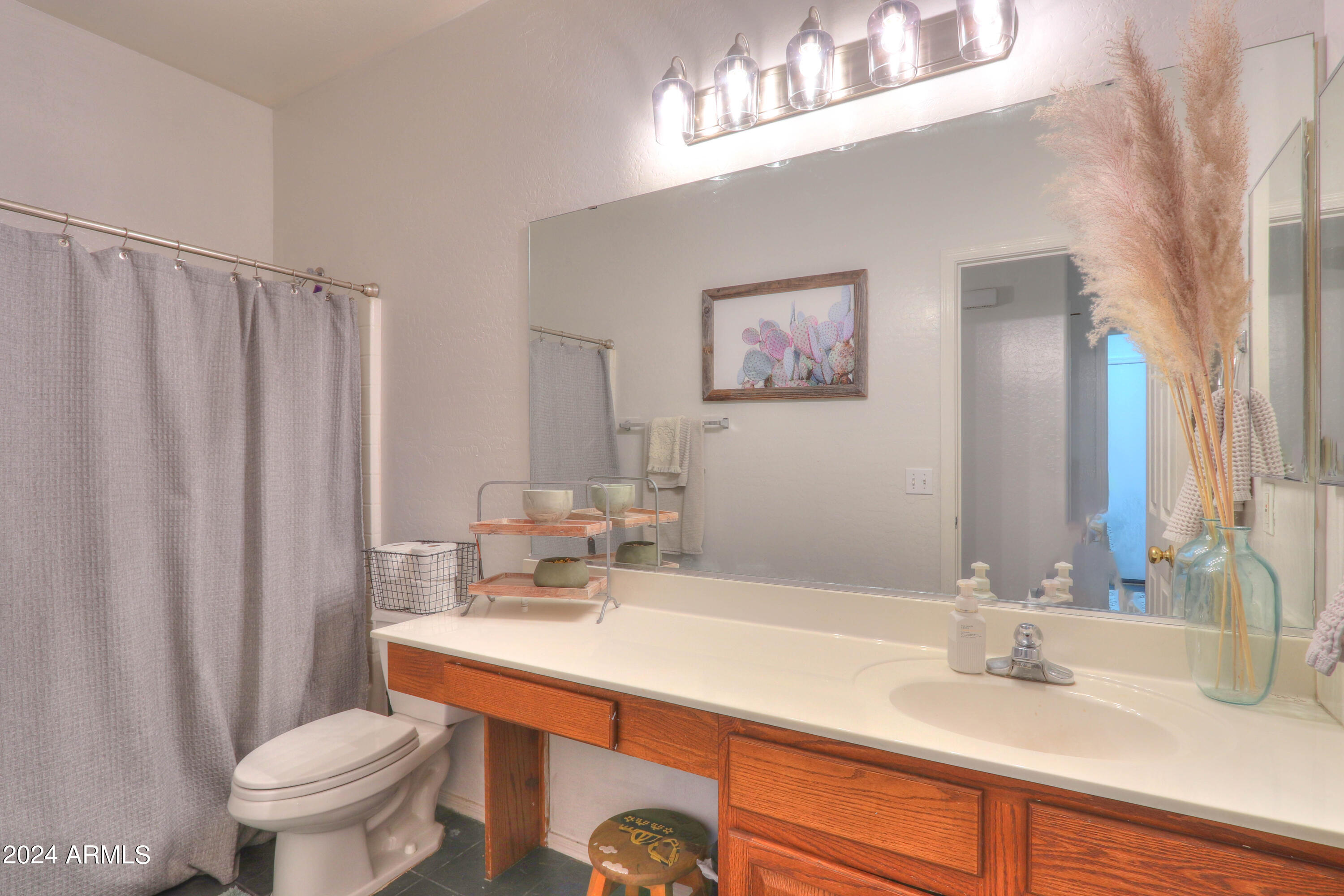 1280 N Elizabeth Court