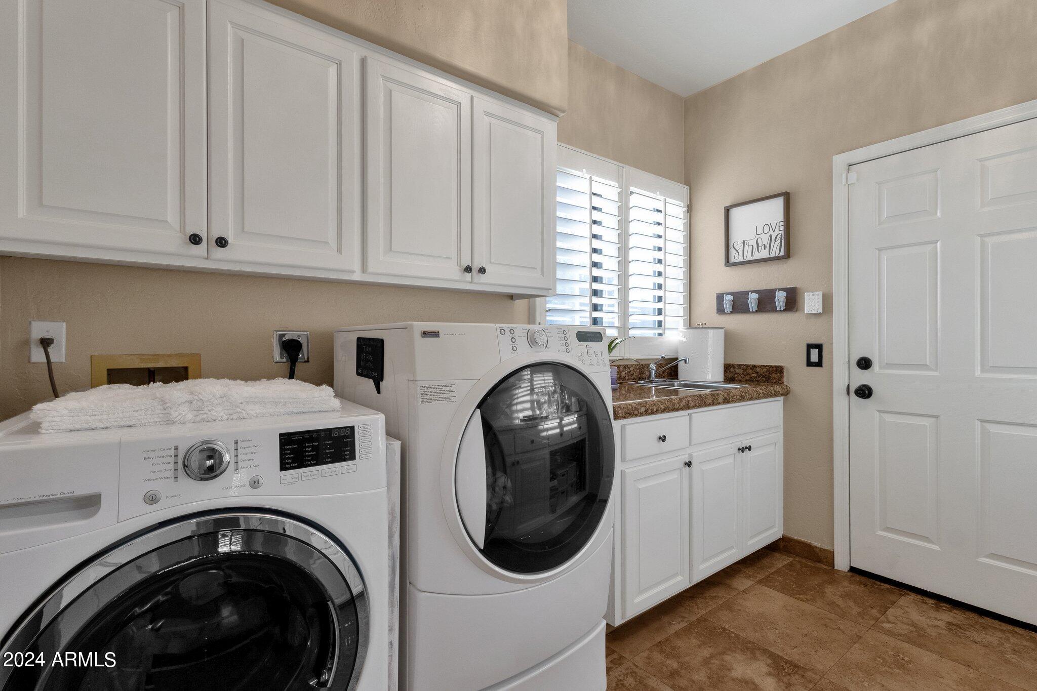 9325 E PARAISO Drive