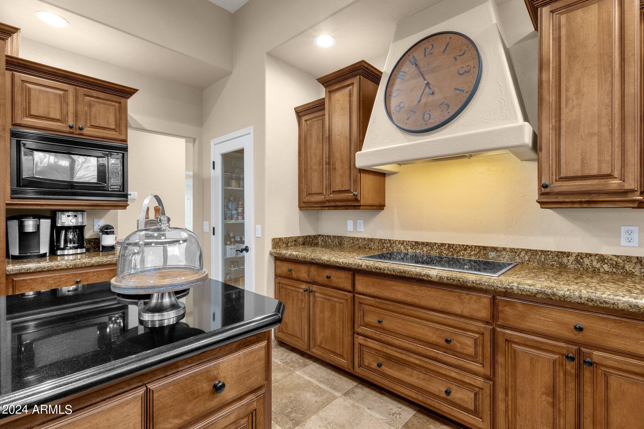 9325 E PARAISO Drive