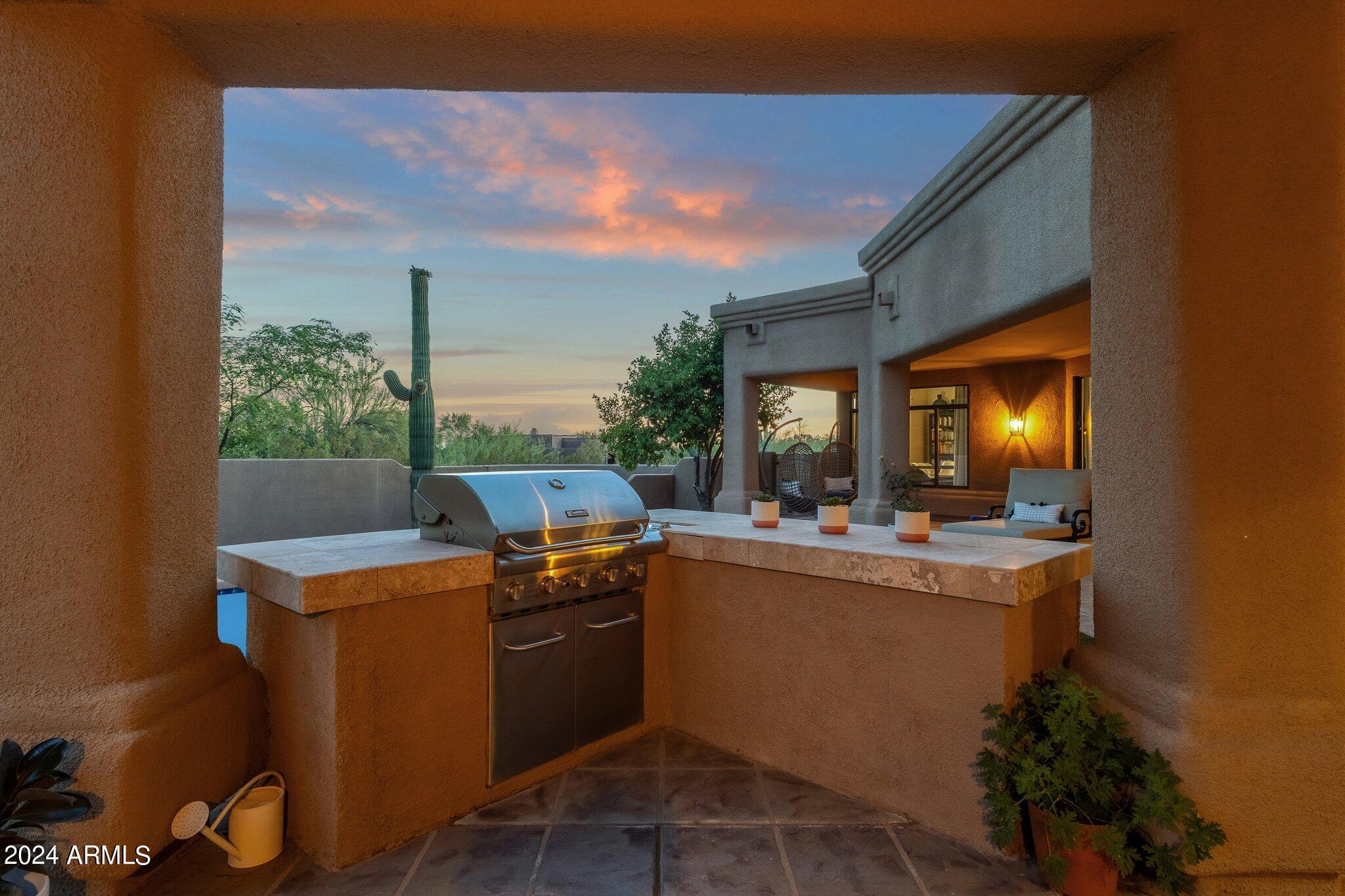 9325 E PARAISO Drive