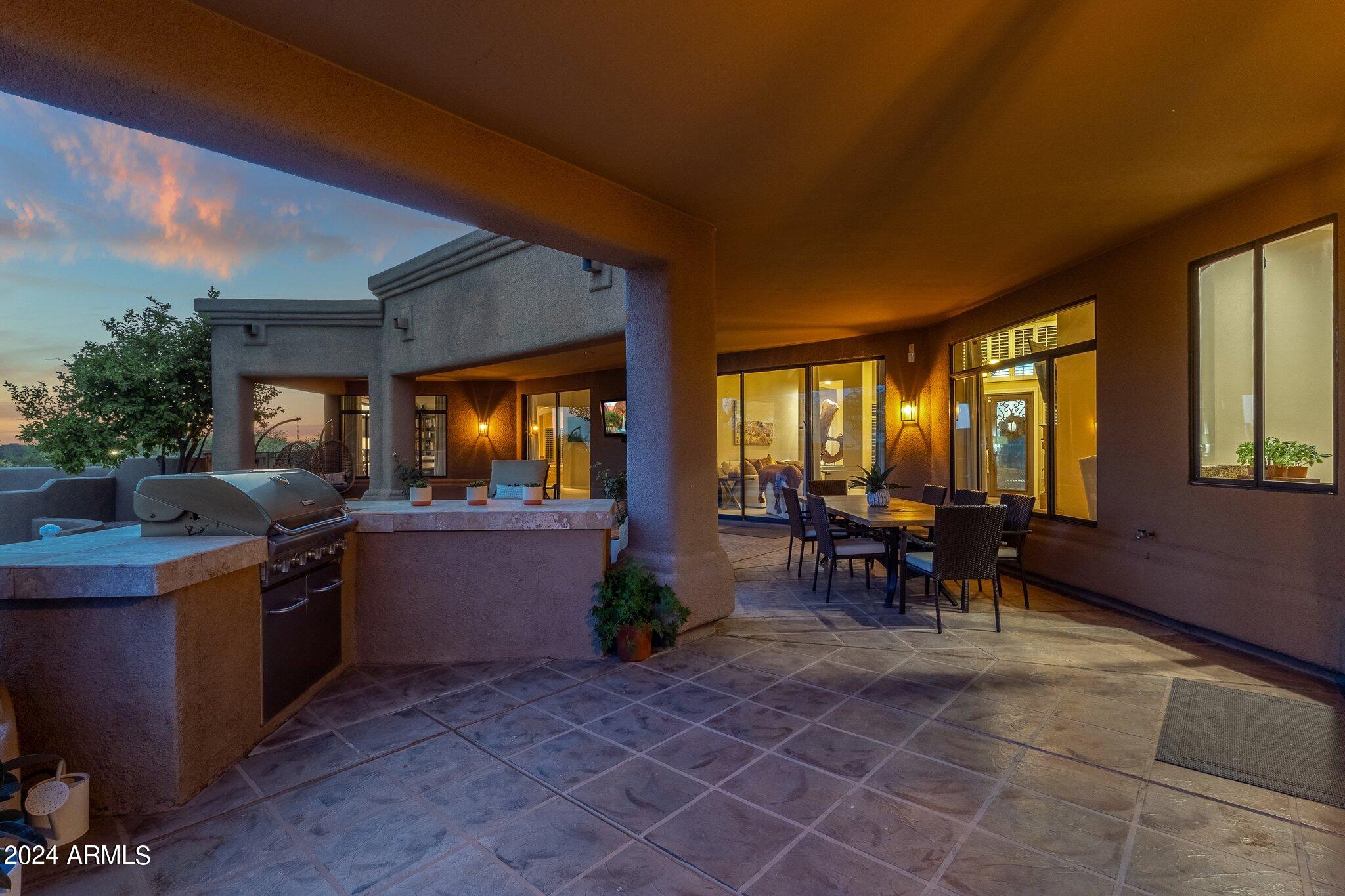 9325 E PARAISO Drive