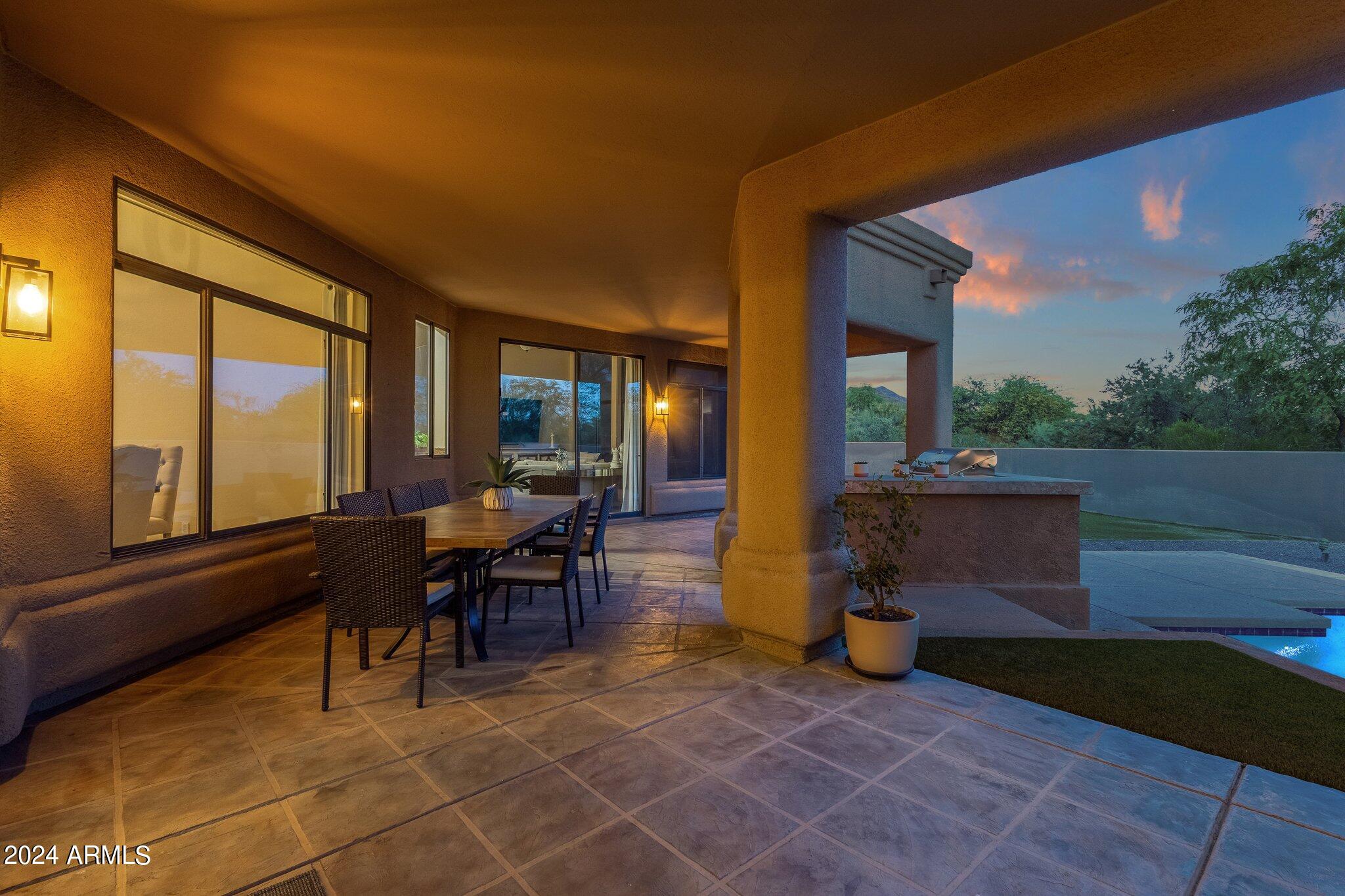 9325 E PARAISO Drive