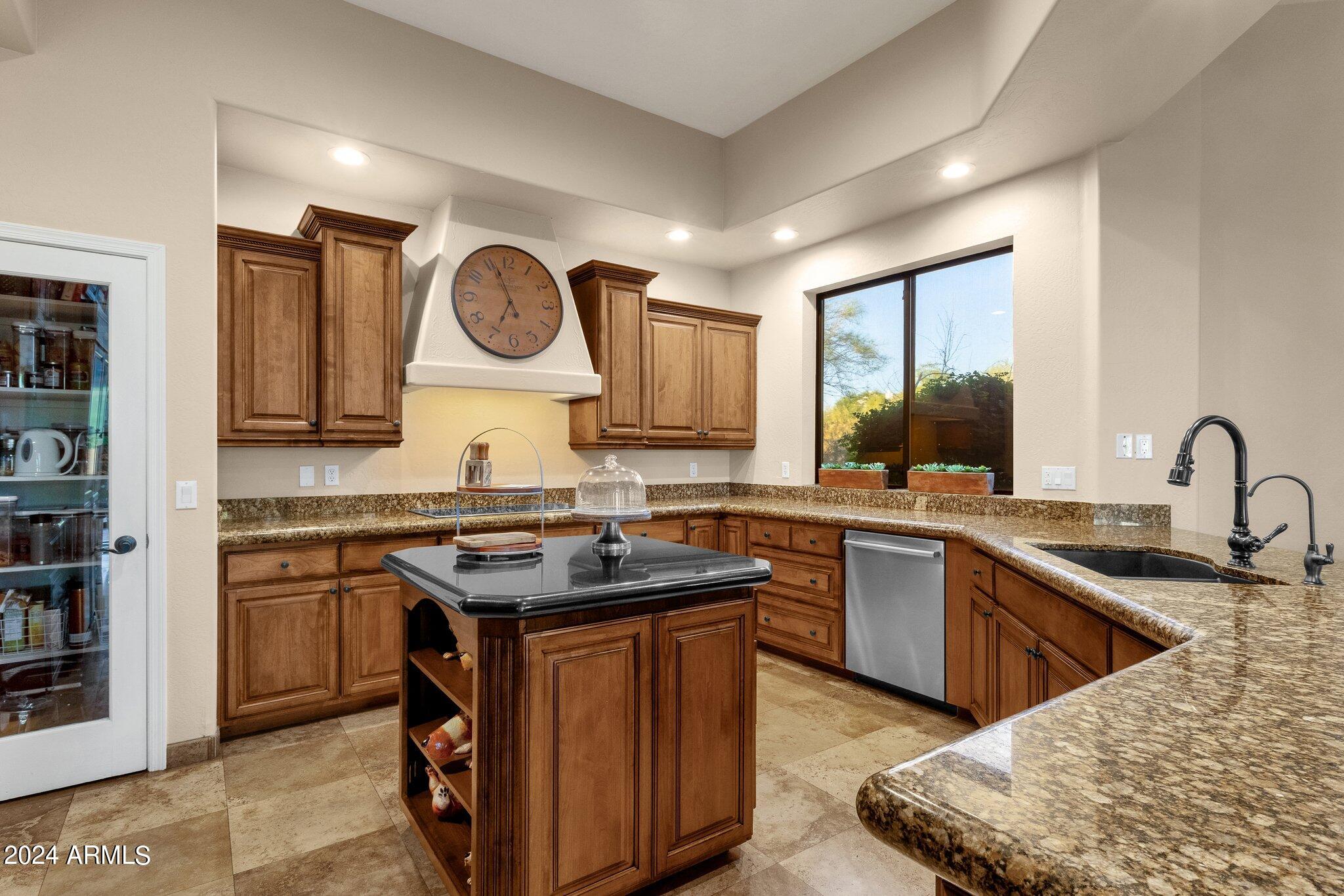 9325 E PARAISO Drive