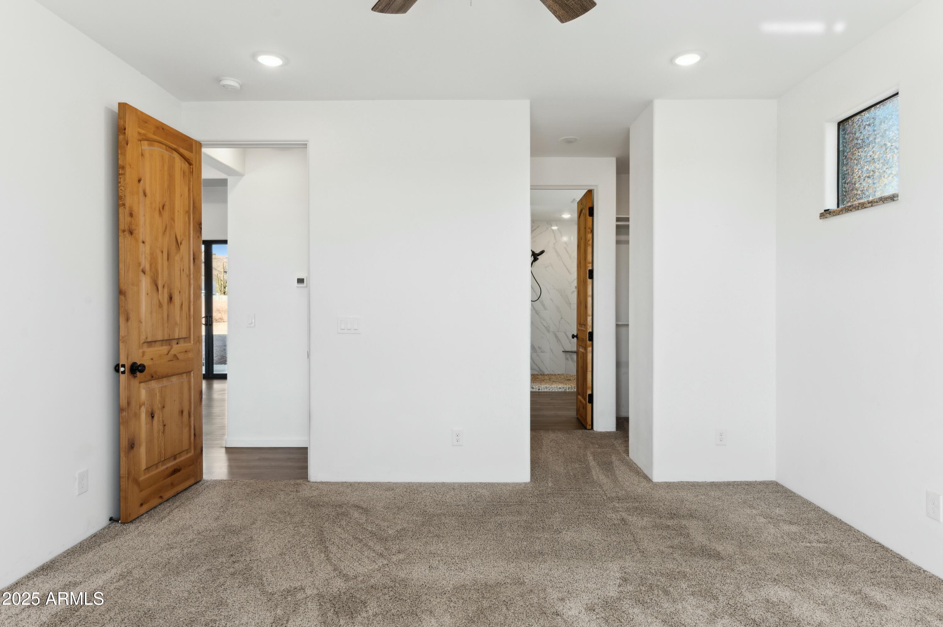 274 E MCKELLIPS Boulevard