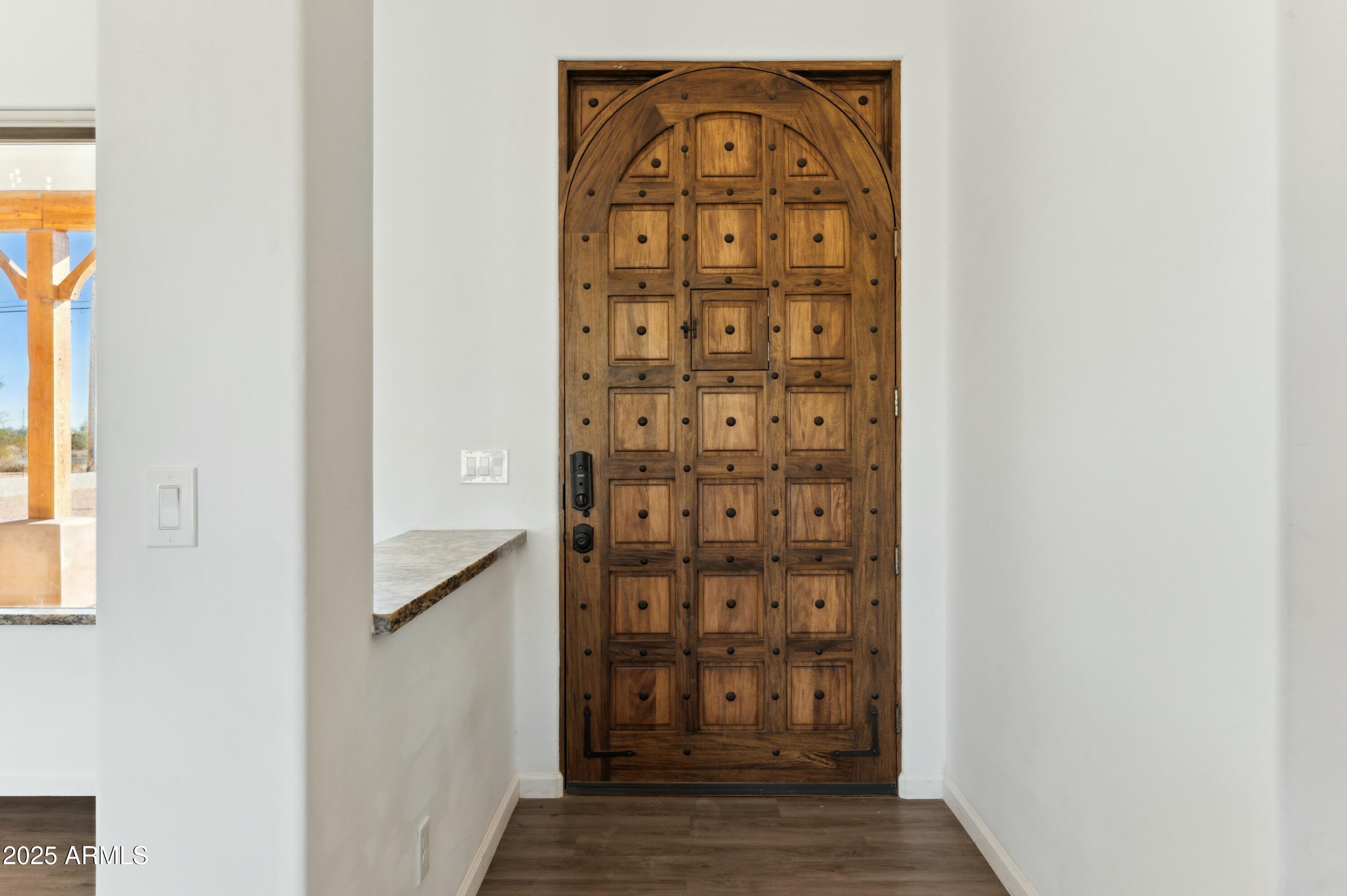 274 E MCKELLIPS Boulevard