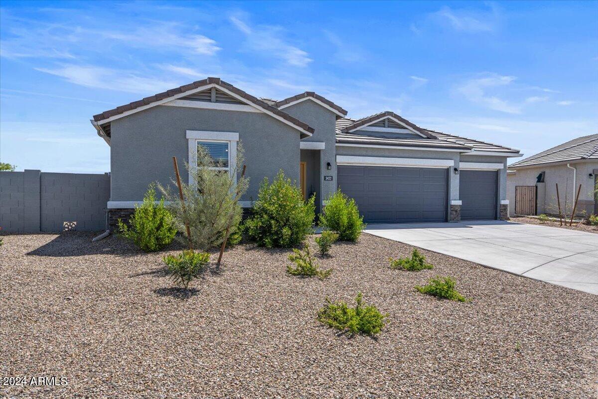 3422 N CINNABAR Place