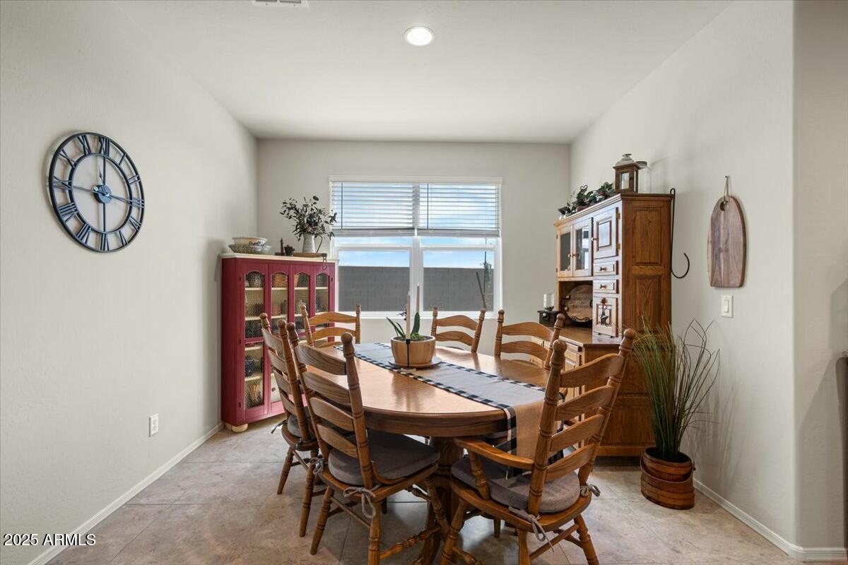 3422 N CINNABAR Place