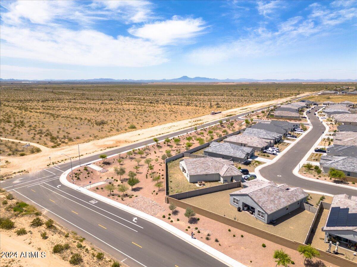 3422 N CINNABAR Place