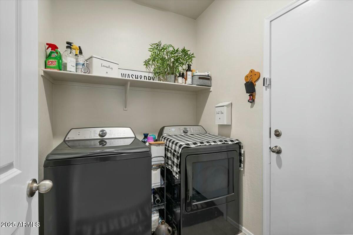 3422 N CINNABAR Place