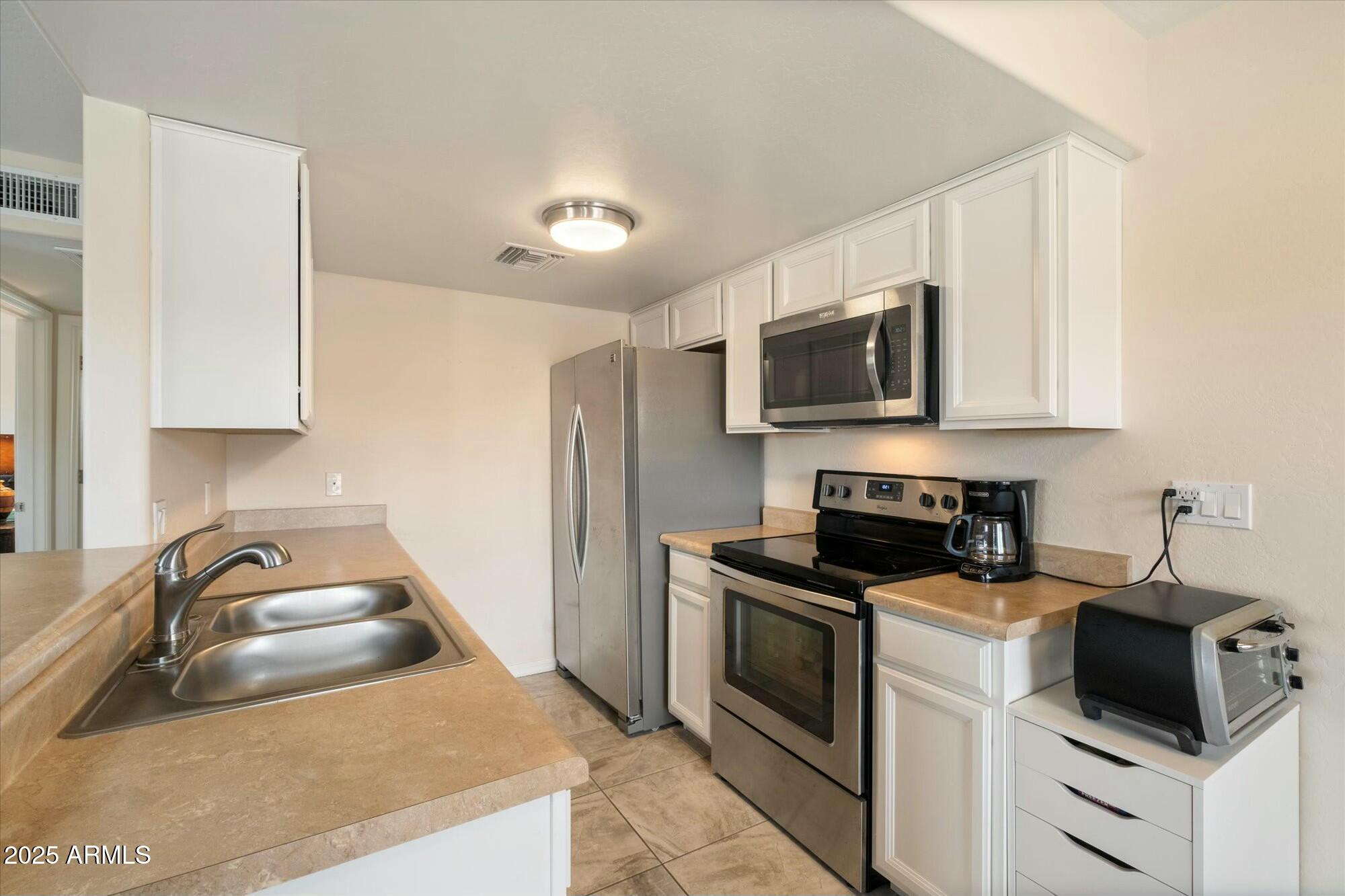 17010 E CALLE DEL ORO, D