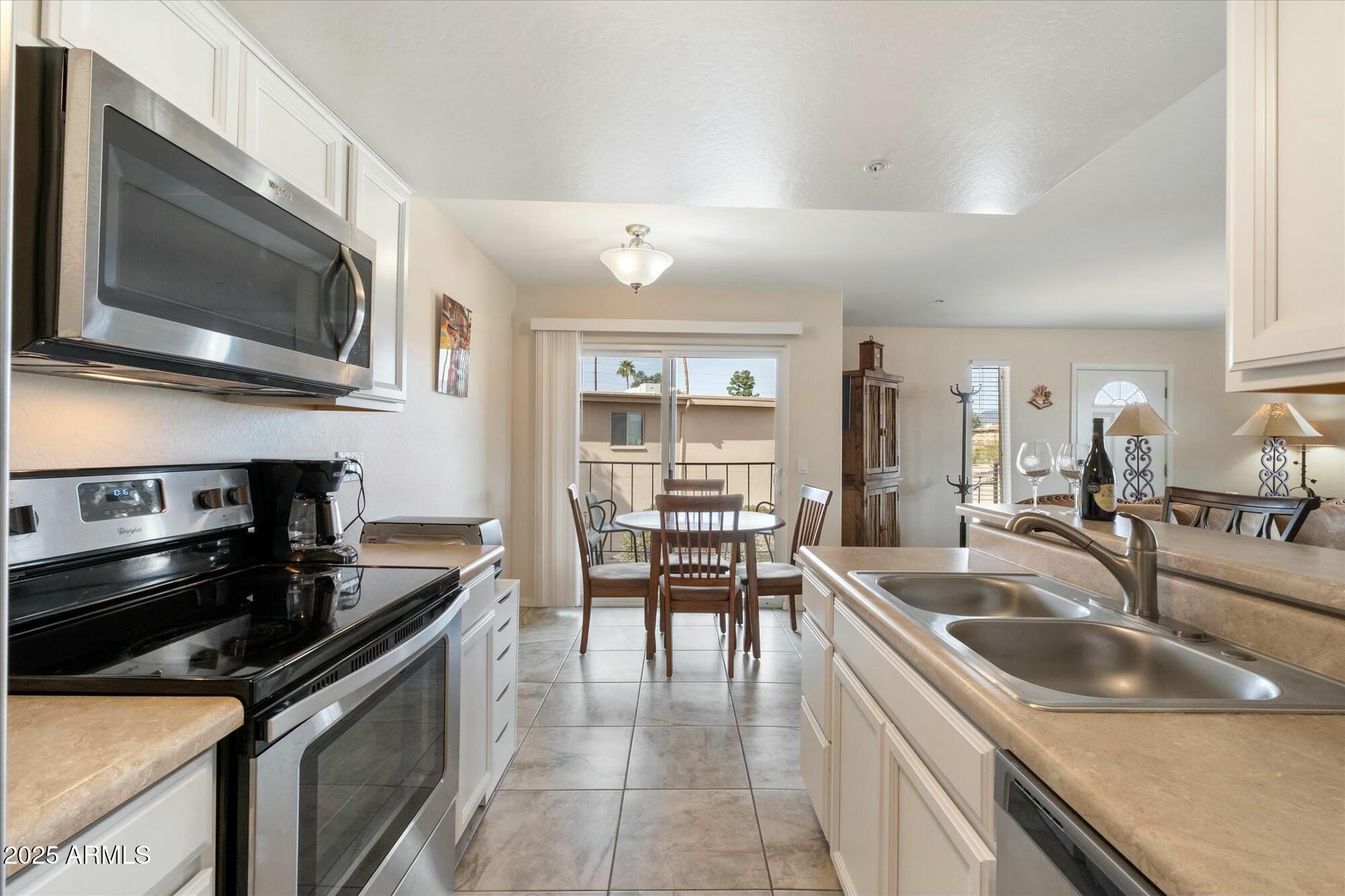 17010 E CALLE DEL ORO, D