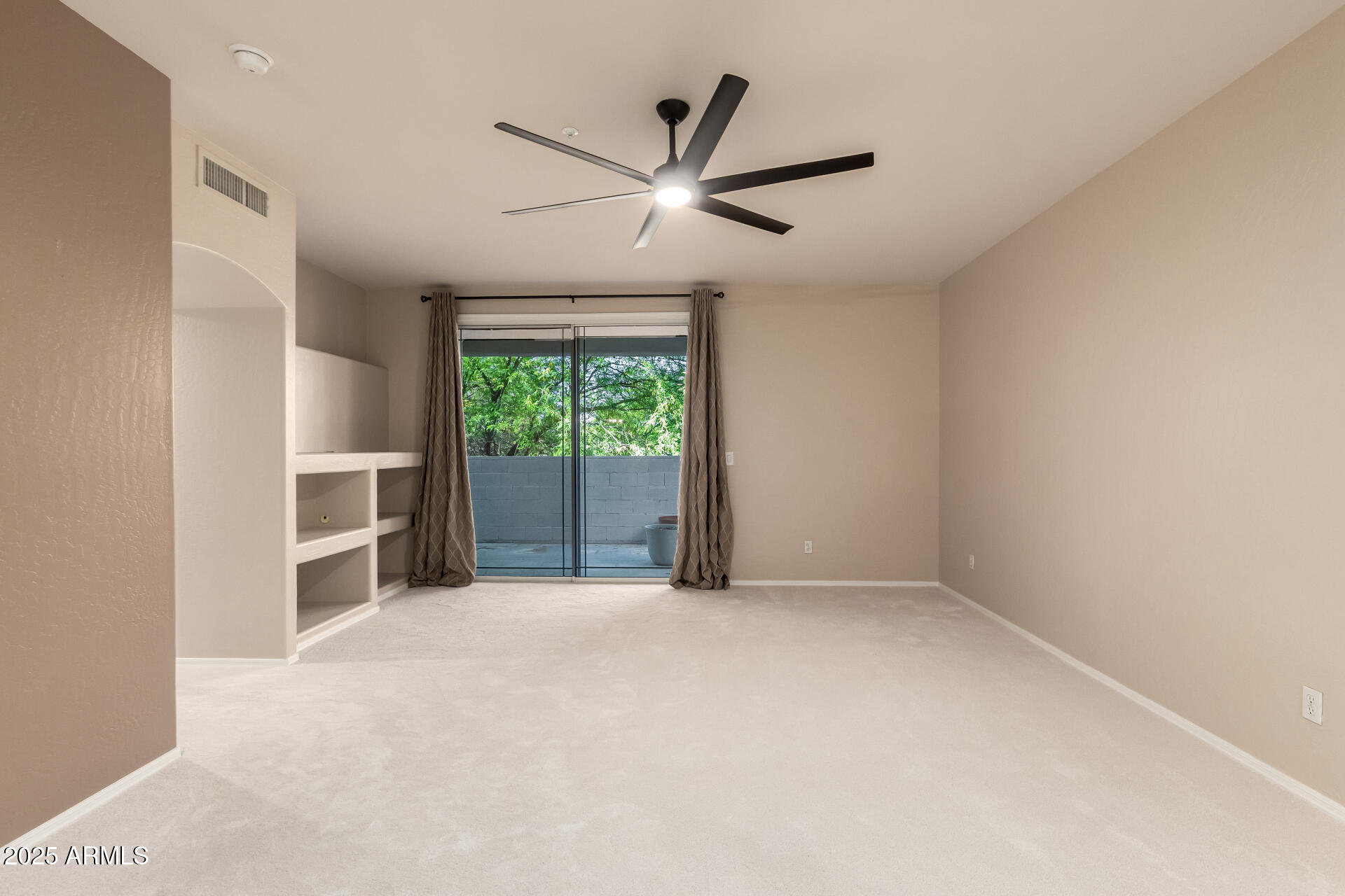 9750 N MONTEREY Drive, 21