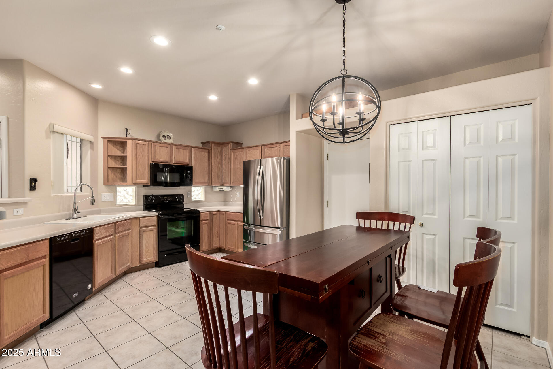 9750 N MONTEREY Drive, 21