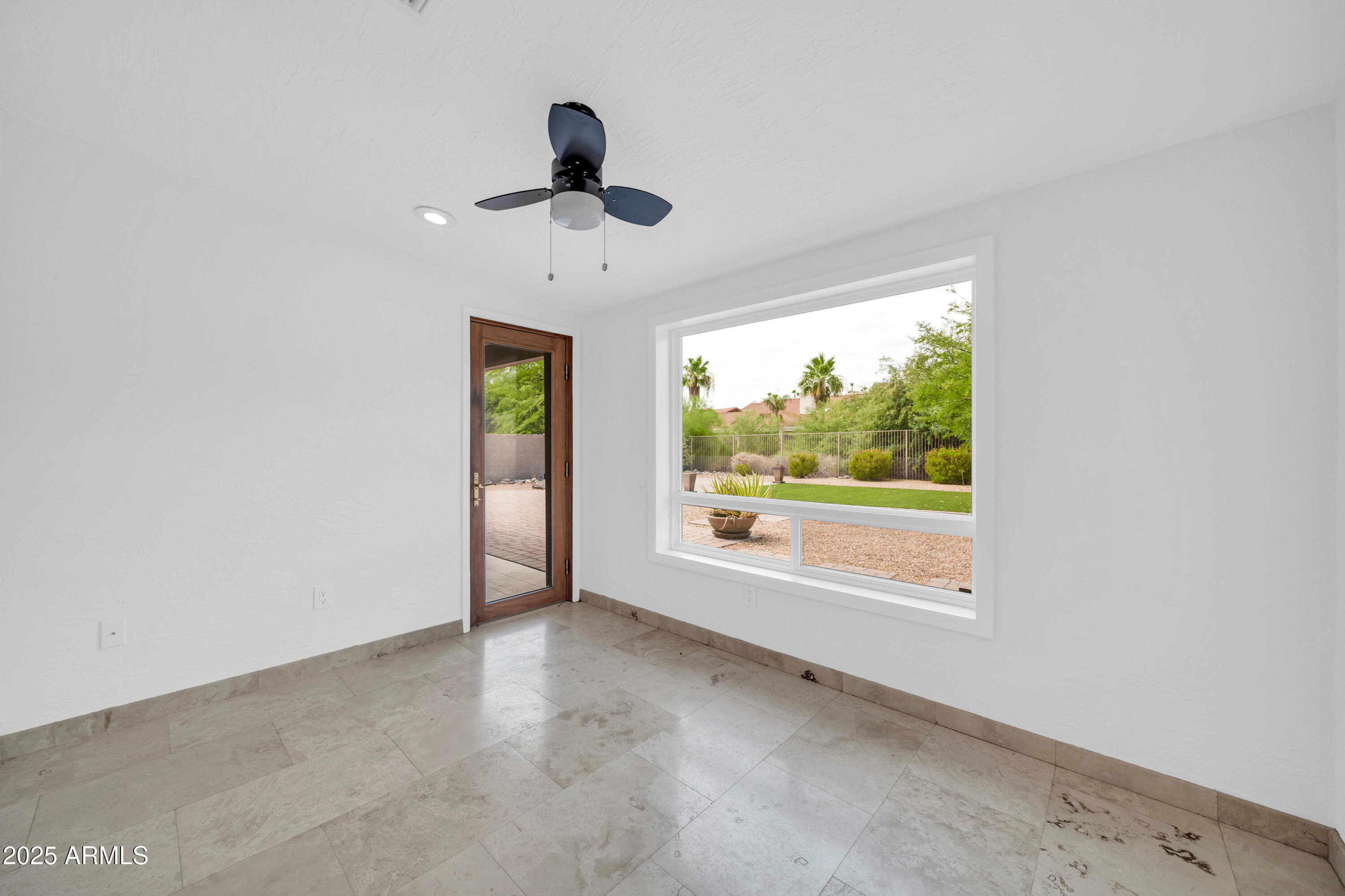 16323 E GLENBROOK Boulevard