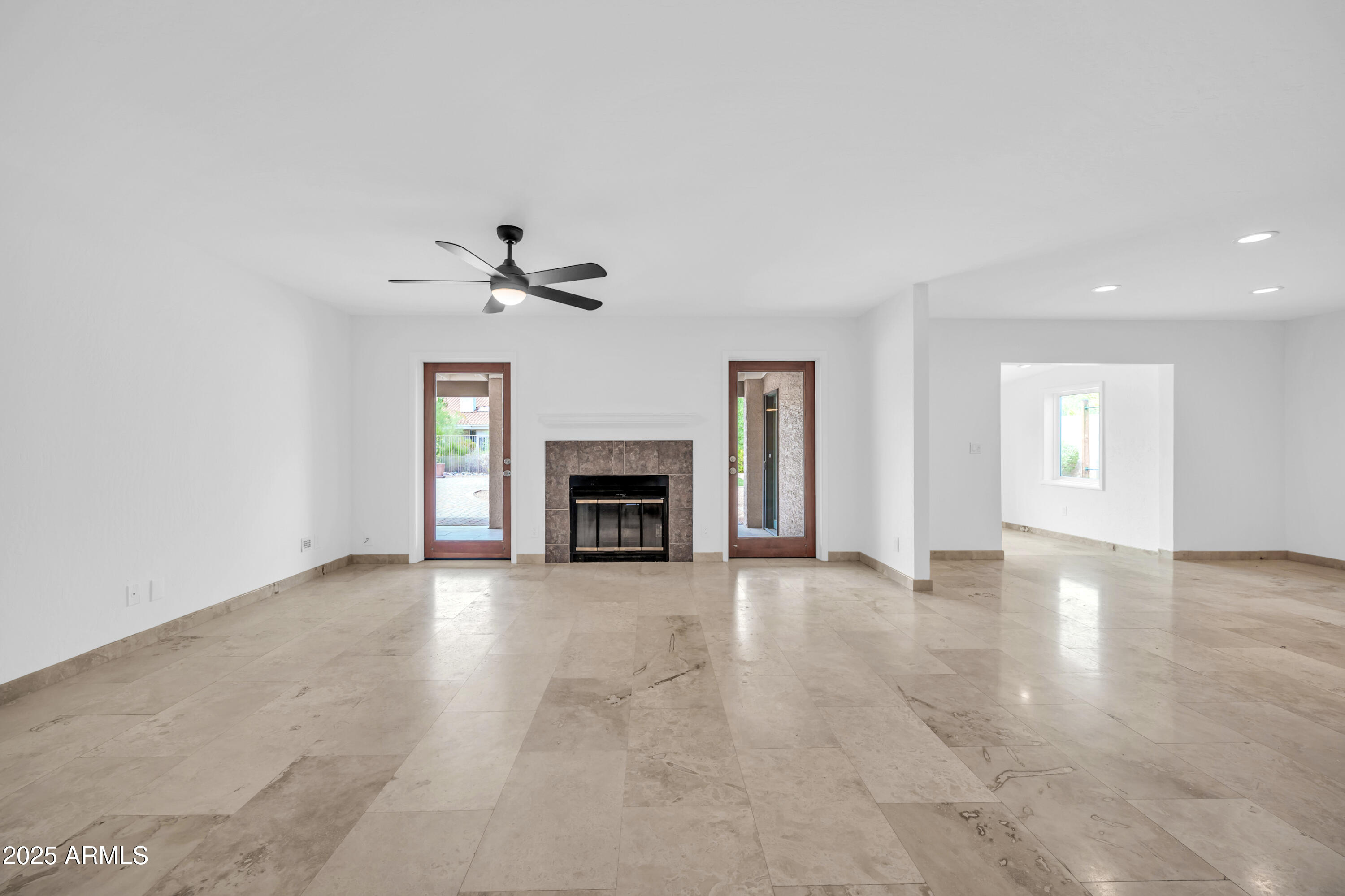 16323 E GLENBROOK Boulevard