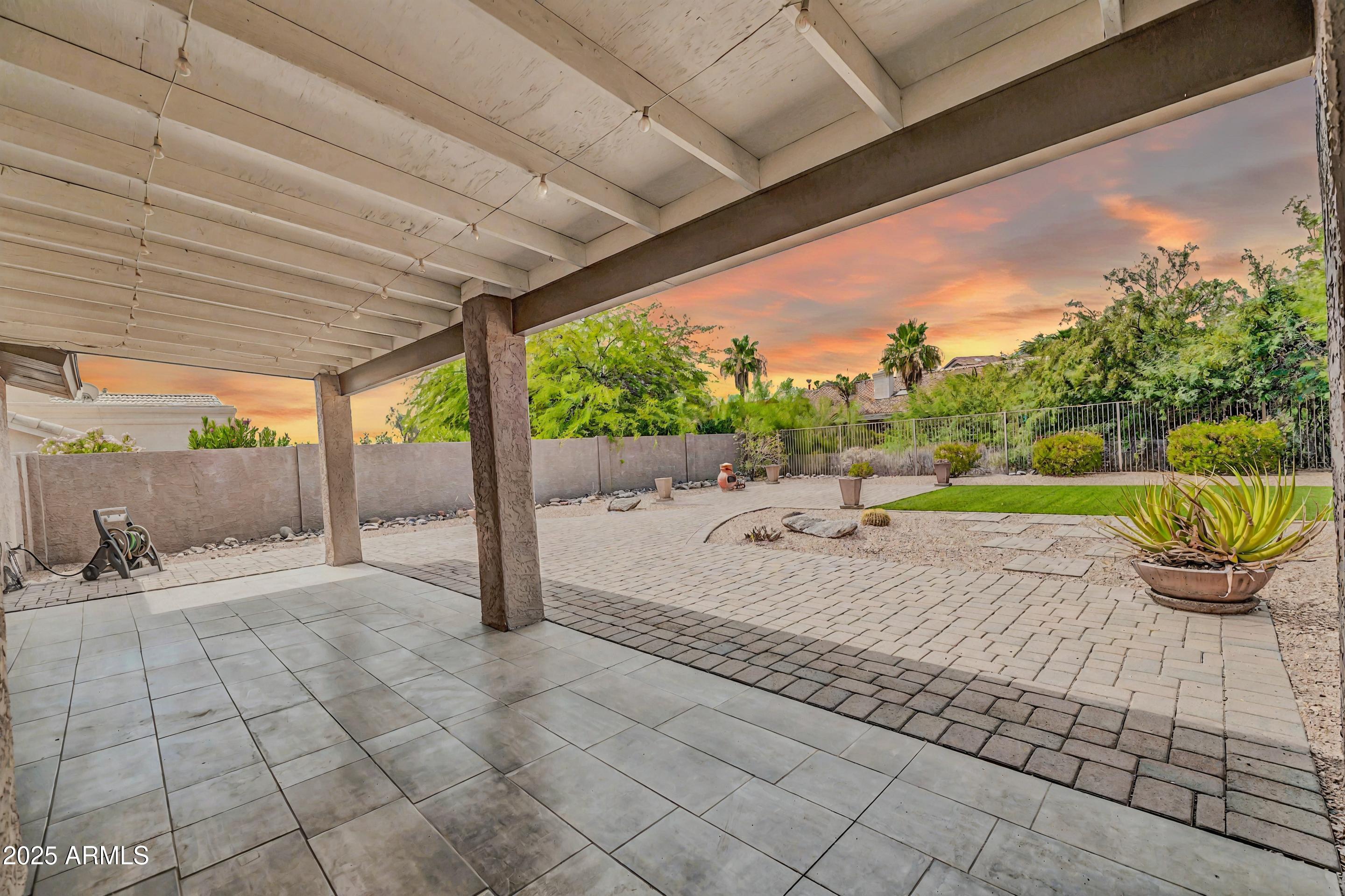 16323 E GLENBROOK Boulevard