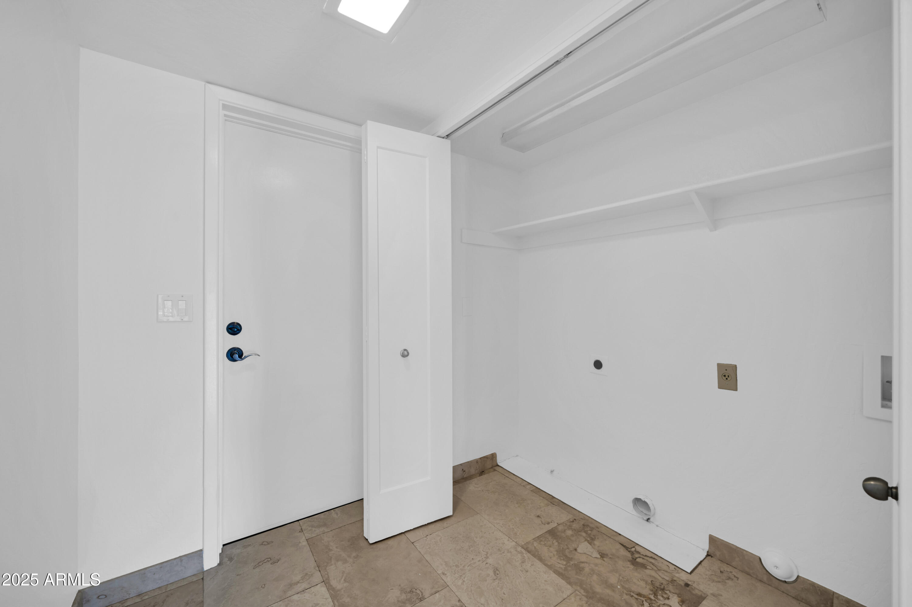 16323 E GLENBROOK Boulevard